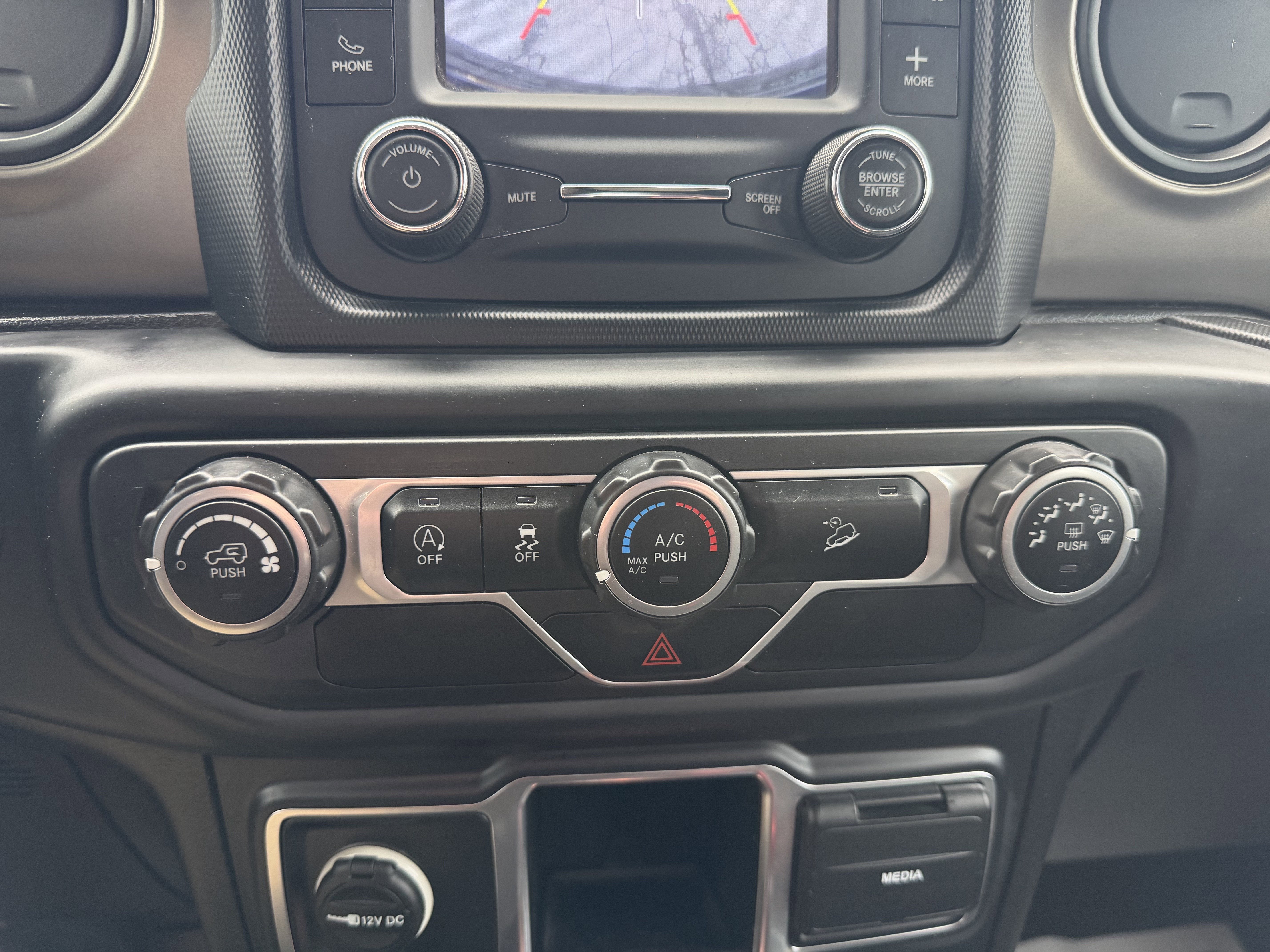 2018 Jeep WRANGLER UNL SPORT