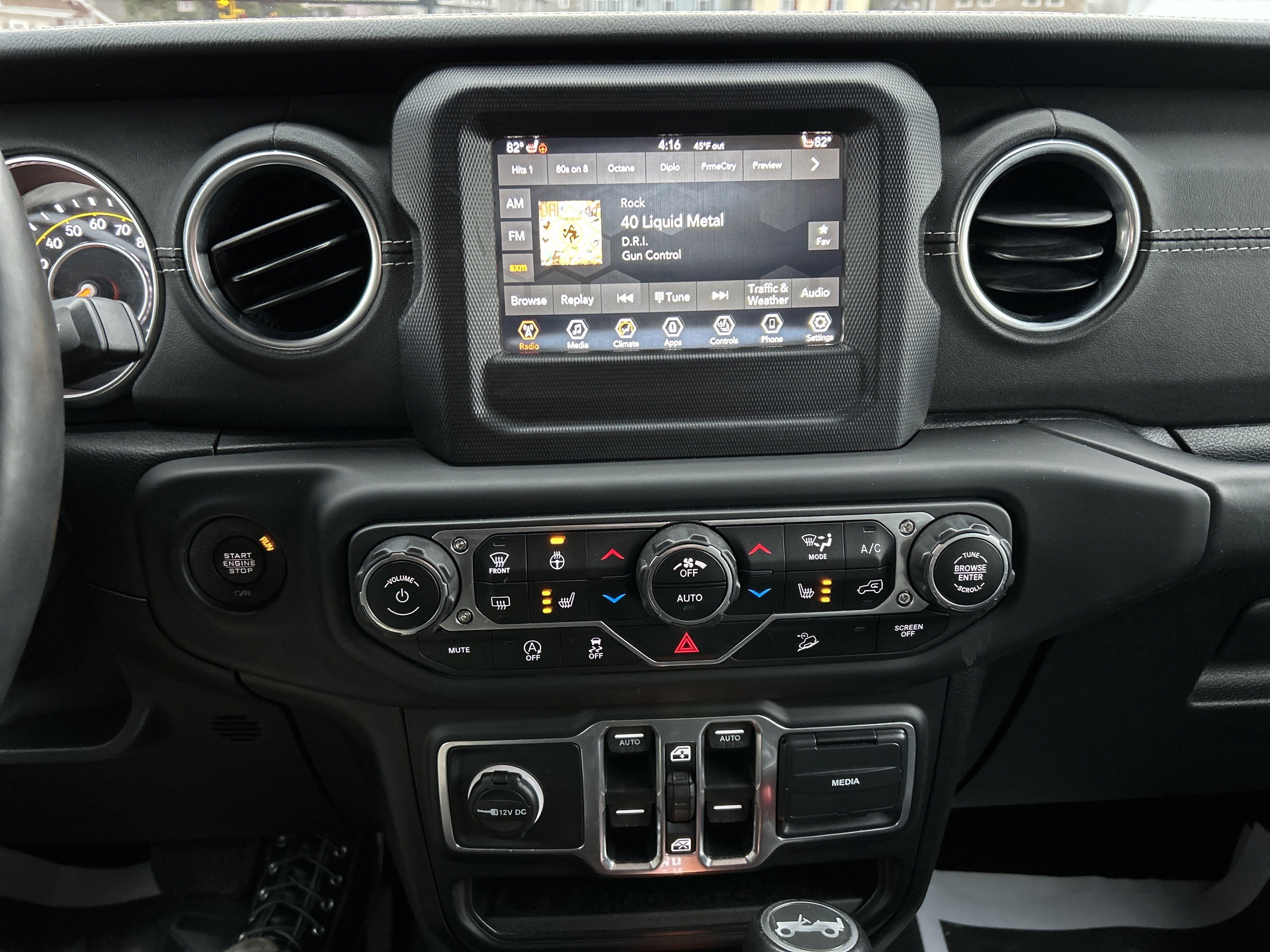 2018 Jeep WRANGLER UNL SAHARA