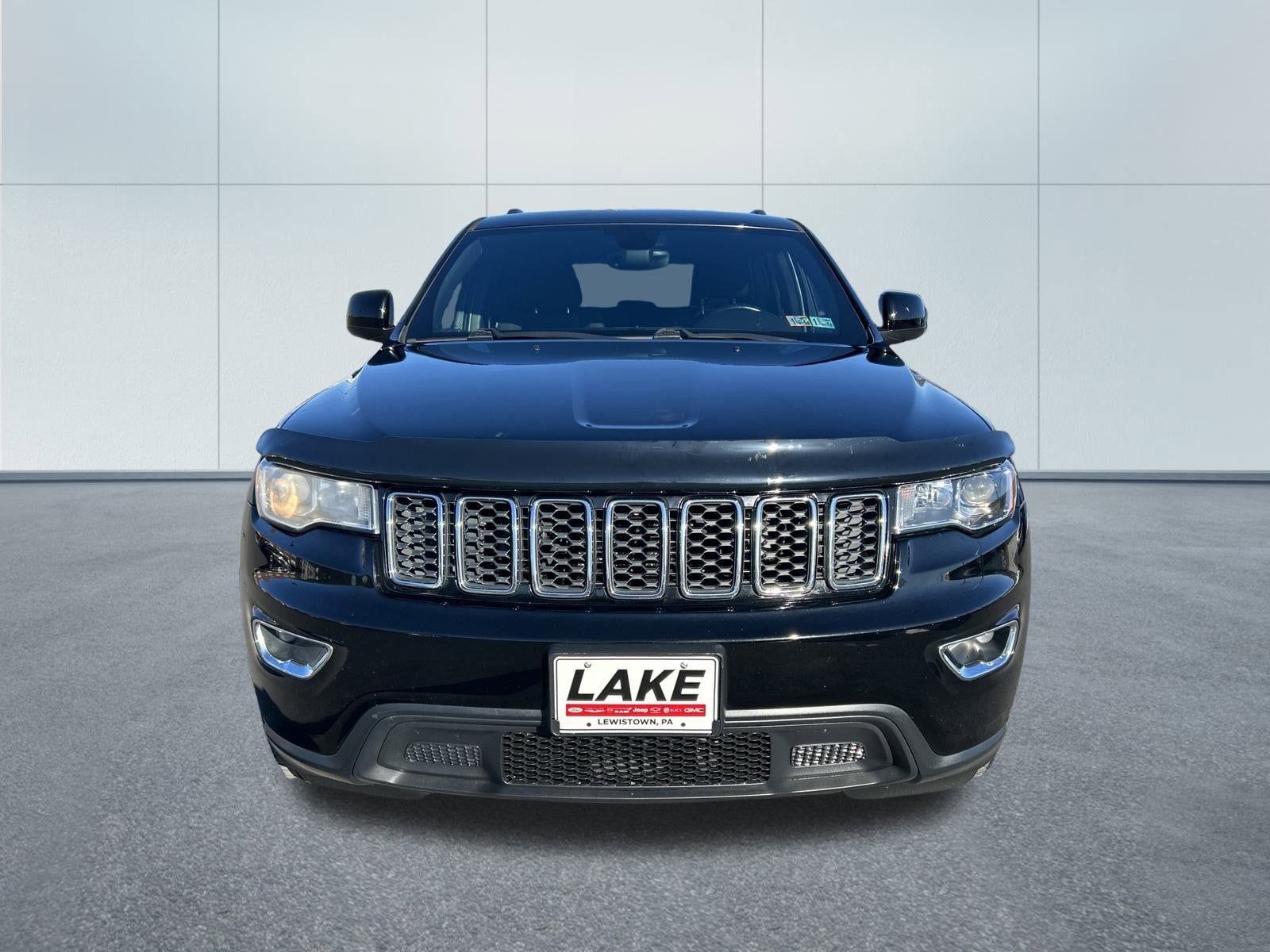 2017 Jeep GRAND CHEROKEE LAREDO