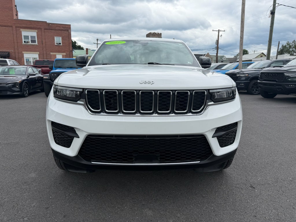 2024 Jeep Grand Cherokee Laredo X