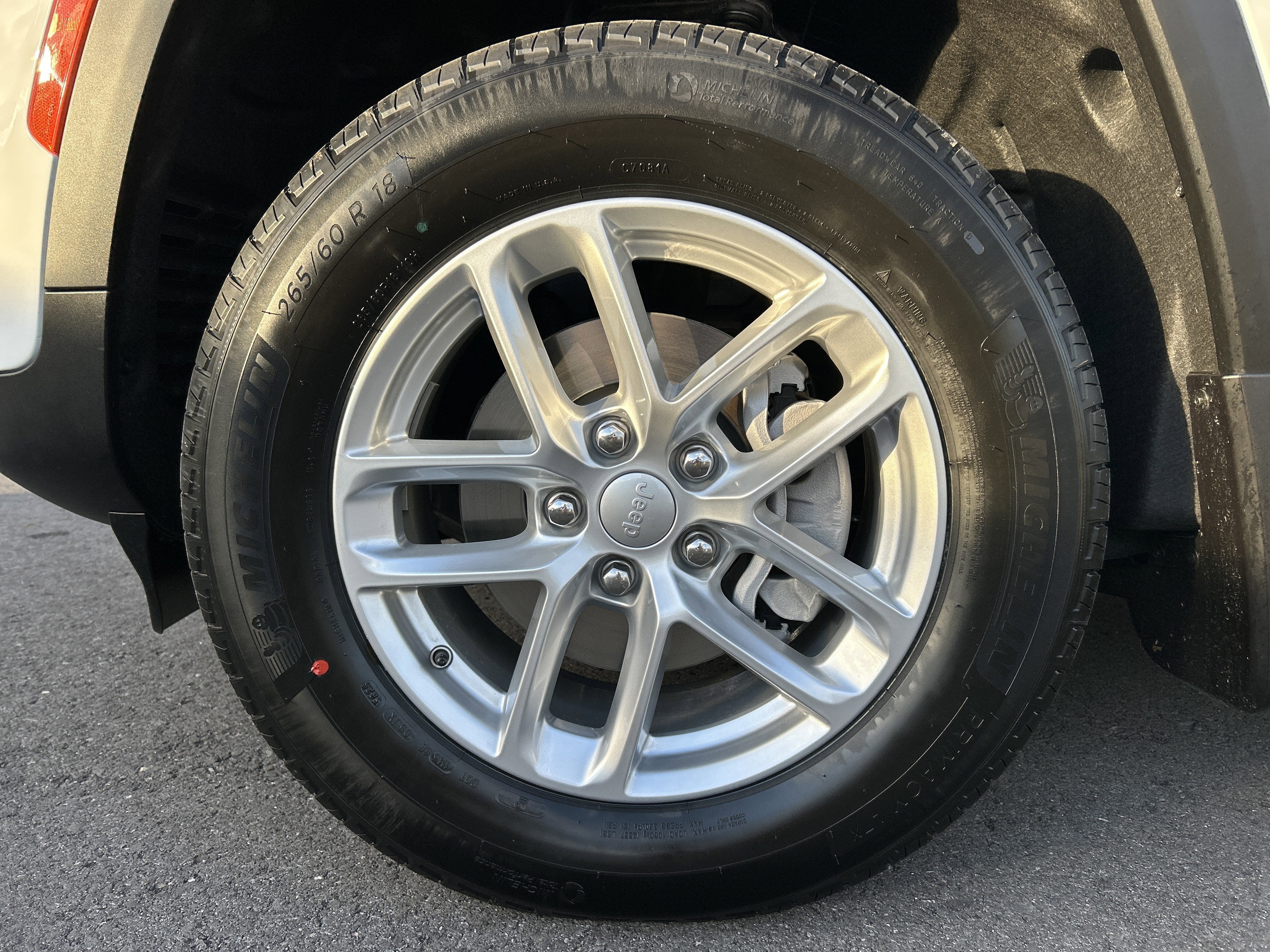 2025 Jeep Grand Cherokee Base