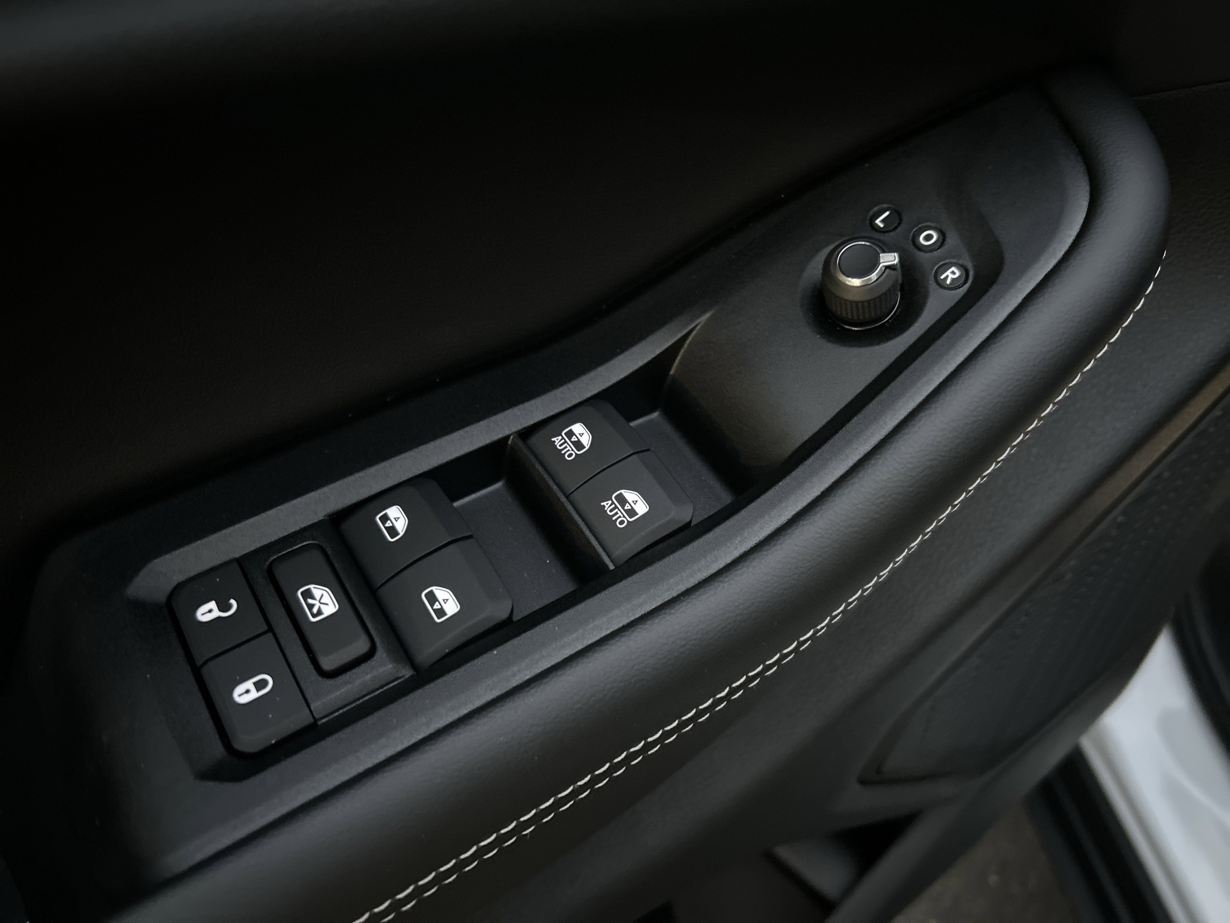 2025 Jeep Grand Cherokee Base