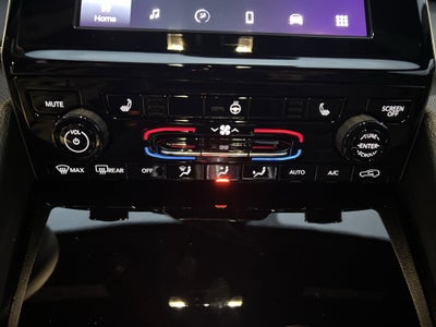 2025 Jeep Grand Cherokee Base