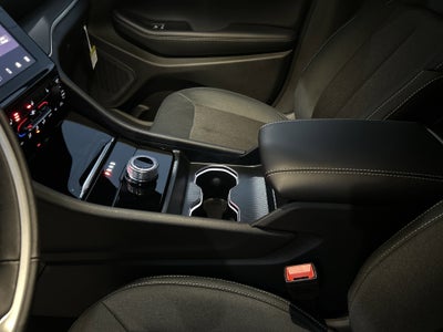 2025 Jeep Grand Cherokee Base