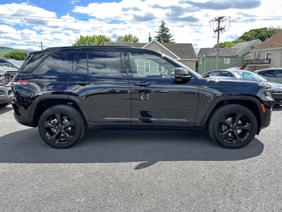 2023 Jeep GRAND CHEROKEE ALTITUDE