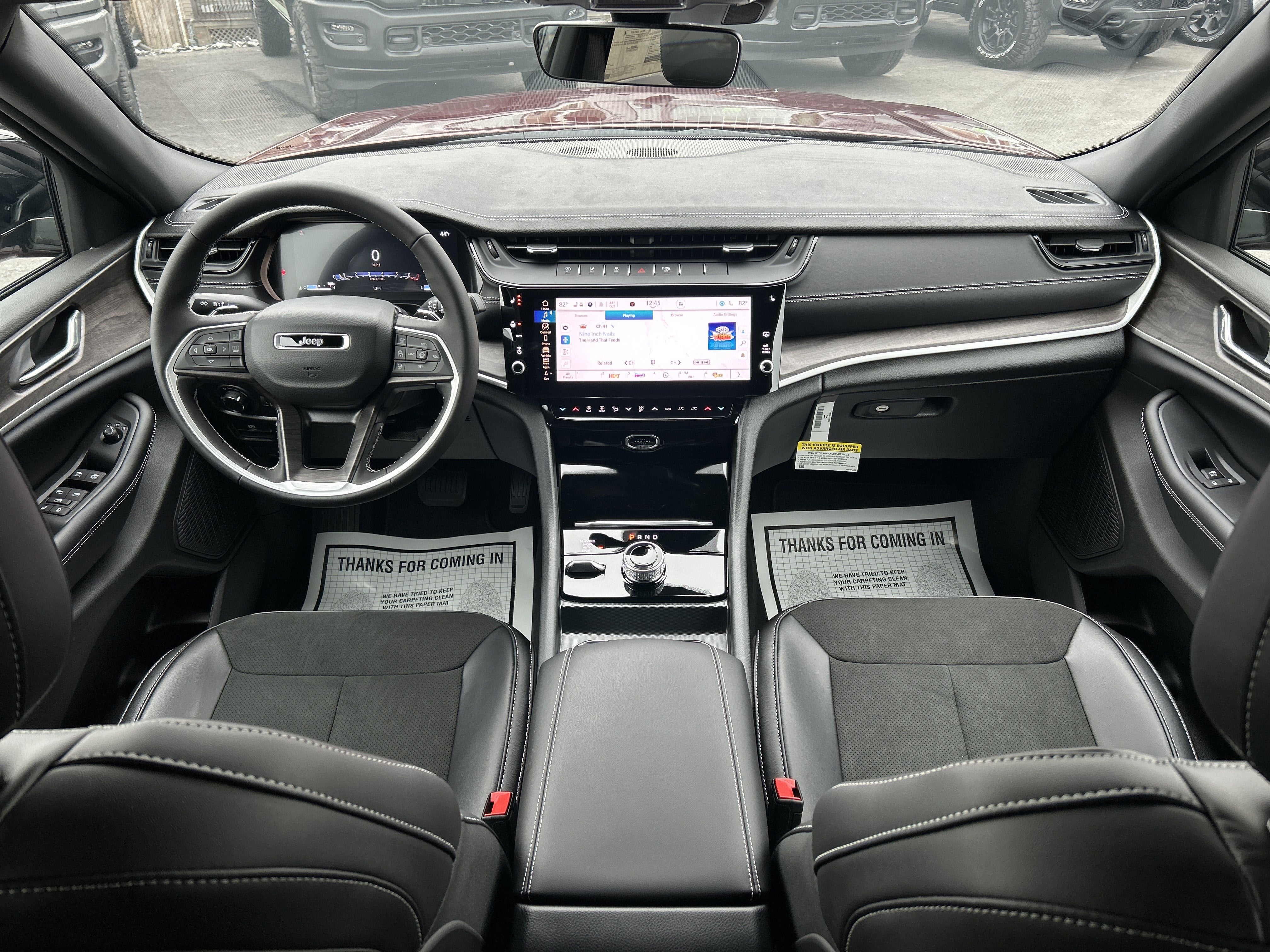 2026 Jeep Grand Cherokee Laredo Altitude