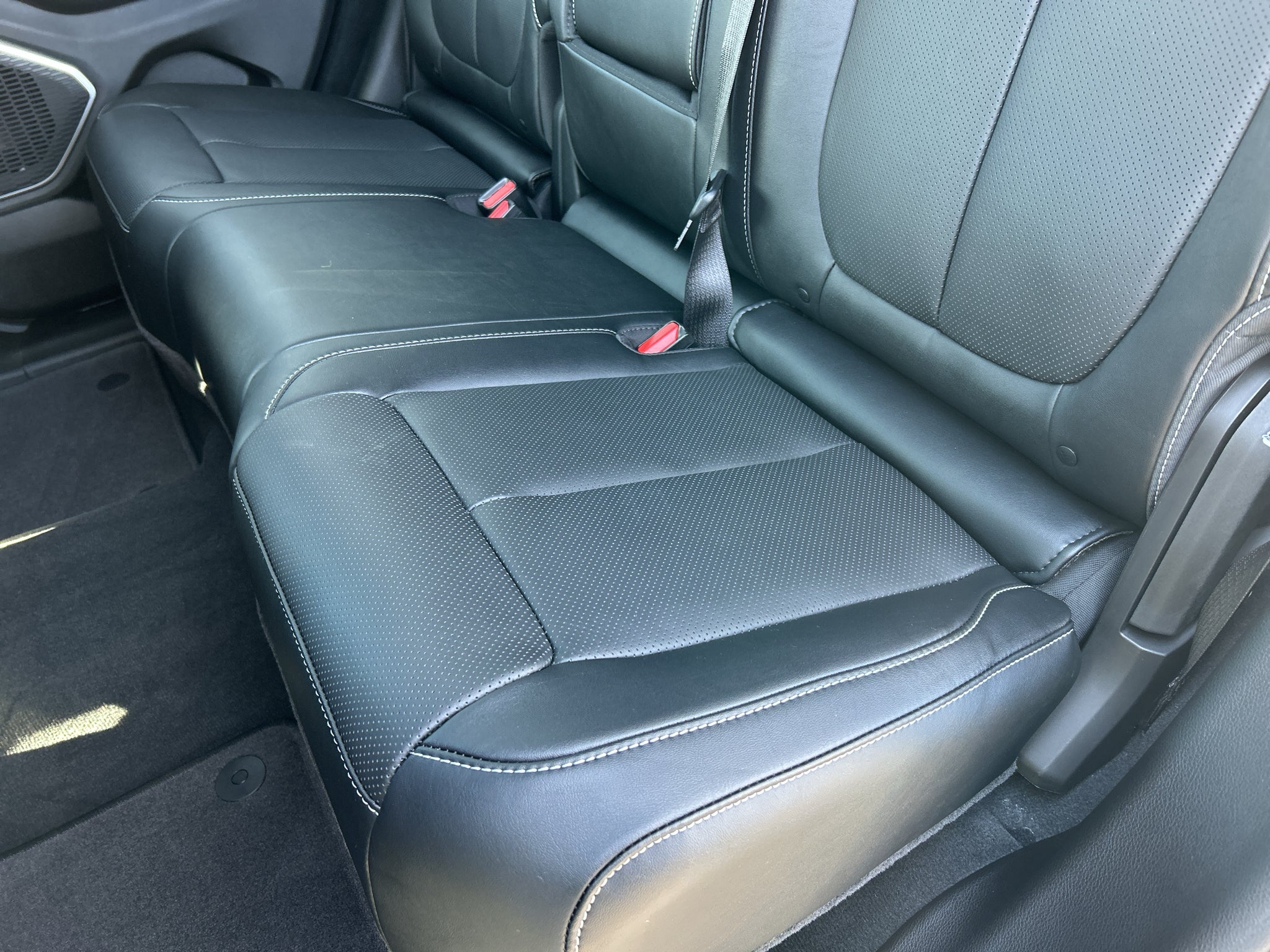 2027 Jeep Grand Cherokee Limited Reserve