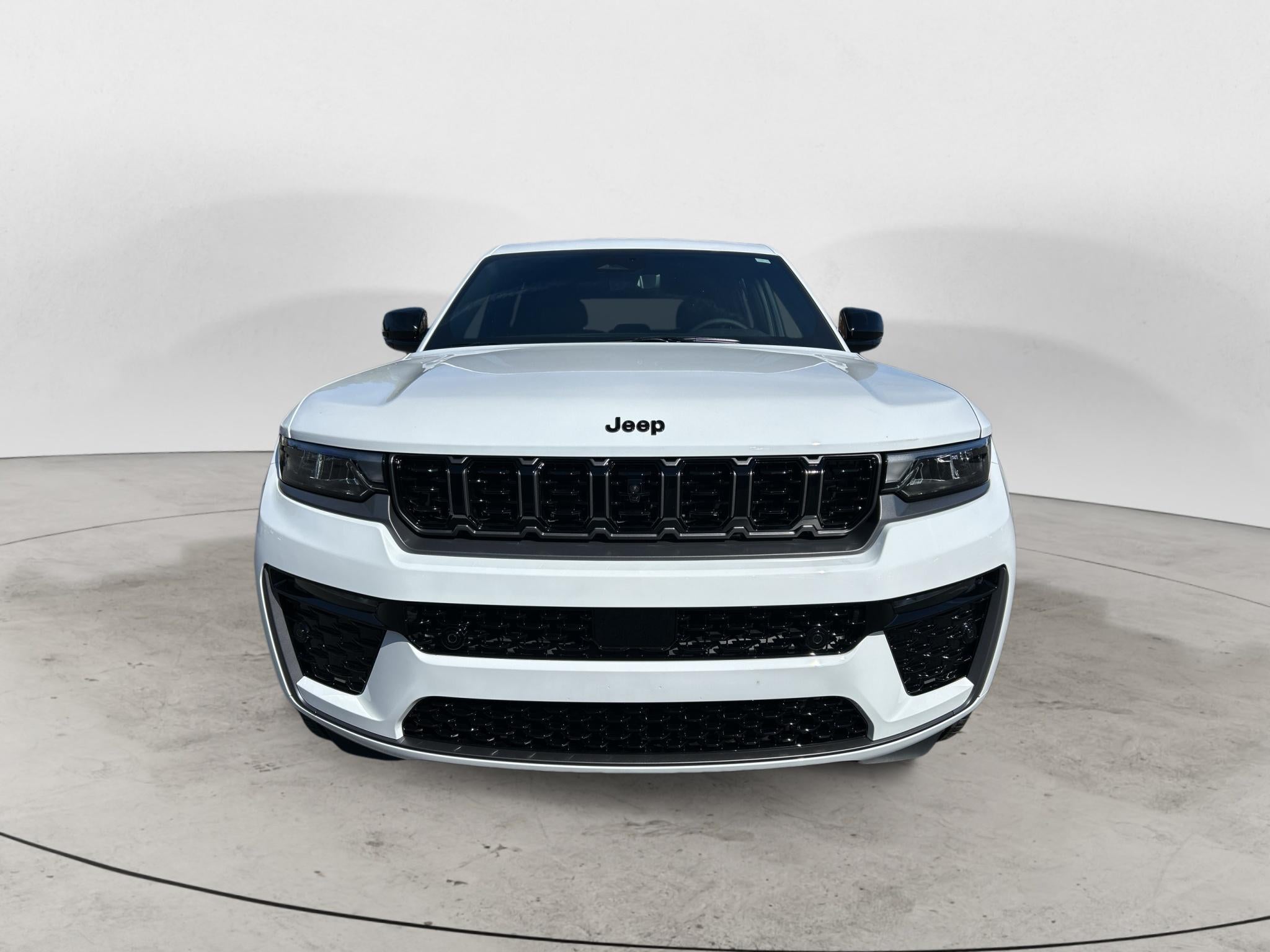 2027 Jeep Grand Cherokee Limited Reserve