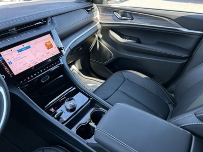 2027 Jeep Grand Cherokee Limited Reserve