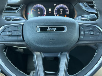 2027 Jeep Grand Cherokee Limited Reserve