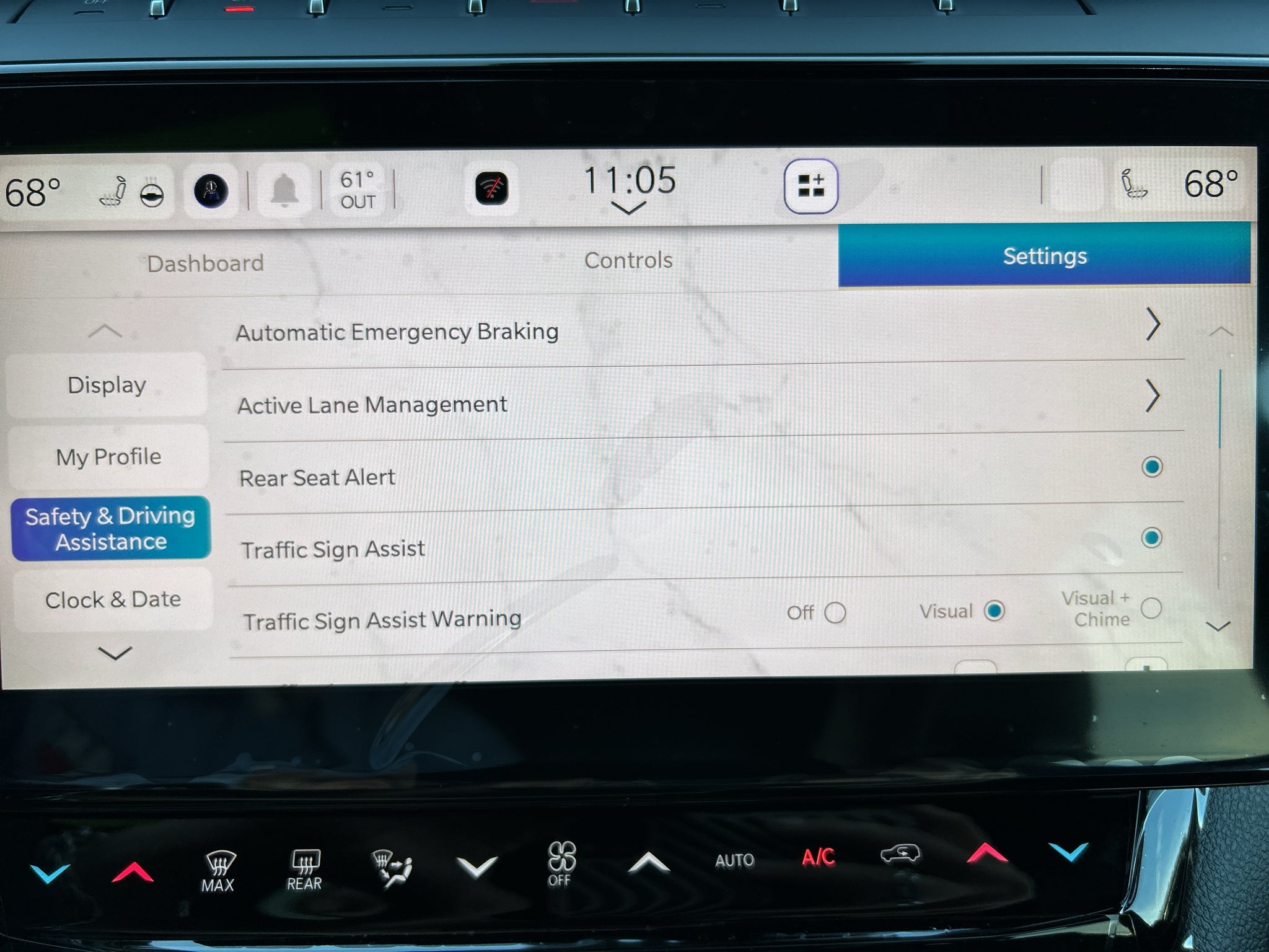 2027 Jeep Grand Cherokee Limited Reserve