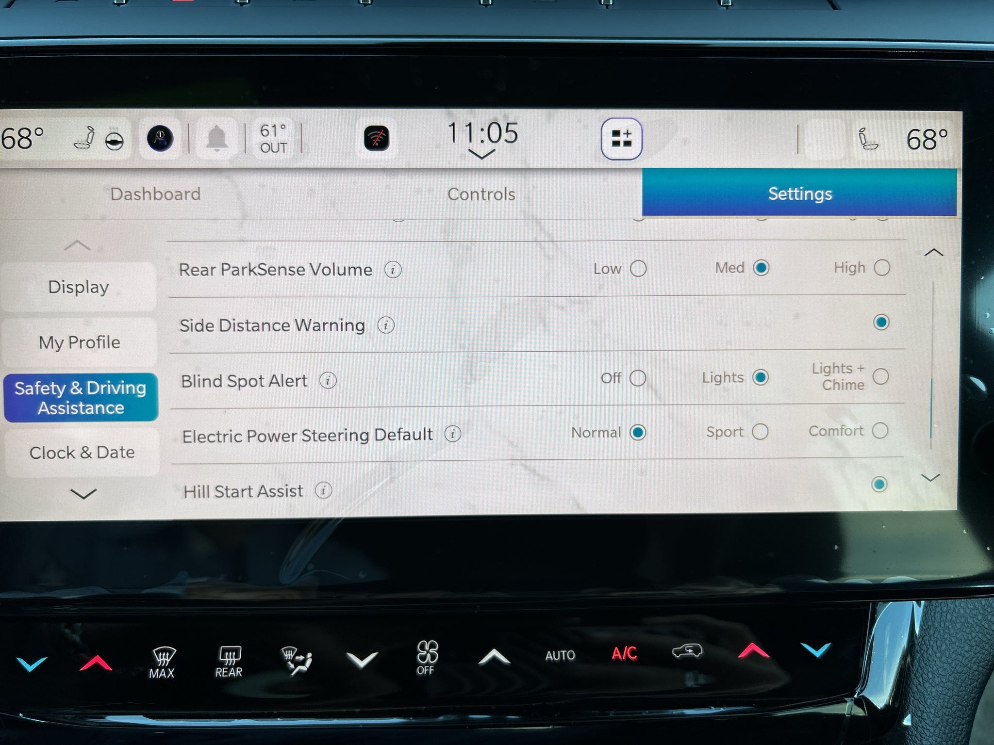 2027 Jeep Grand Cherokee Limited Reserve
