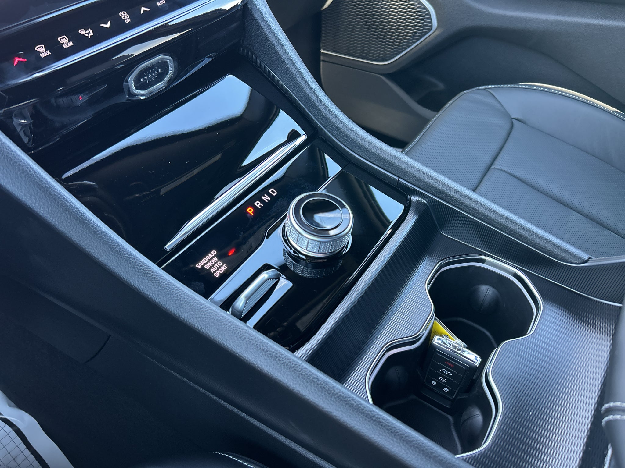 2027 Jeep Grand Cherokee Limited Reserve
