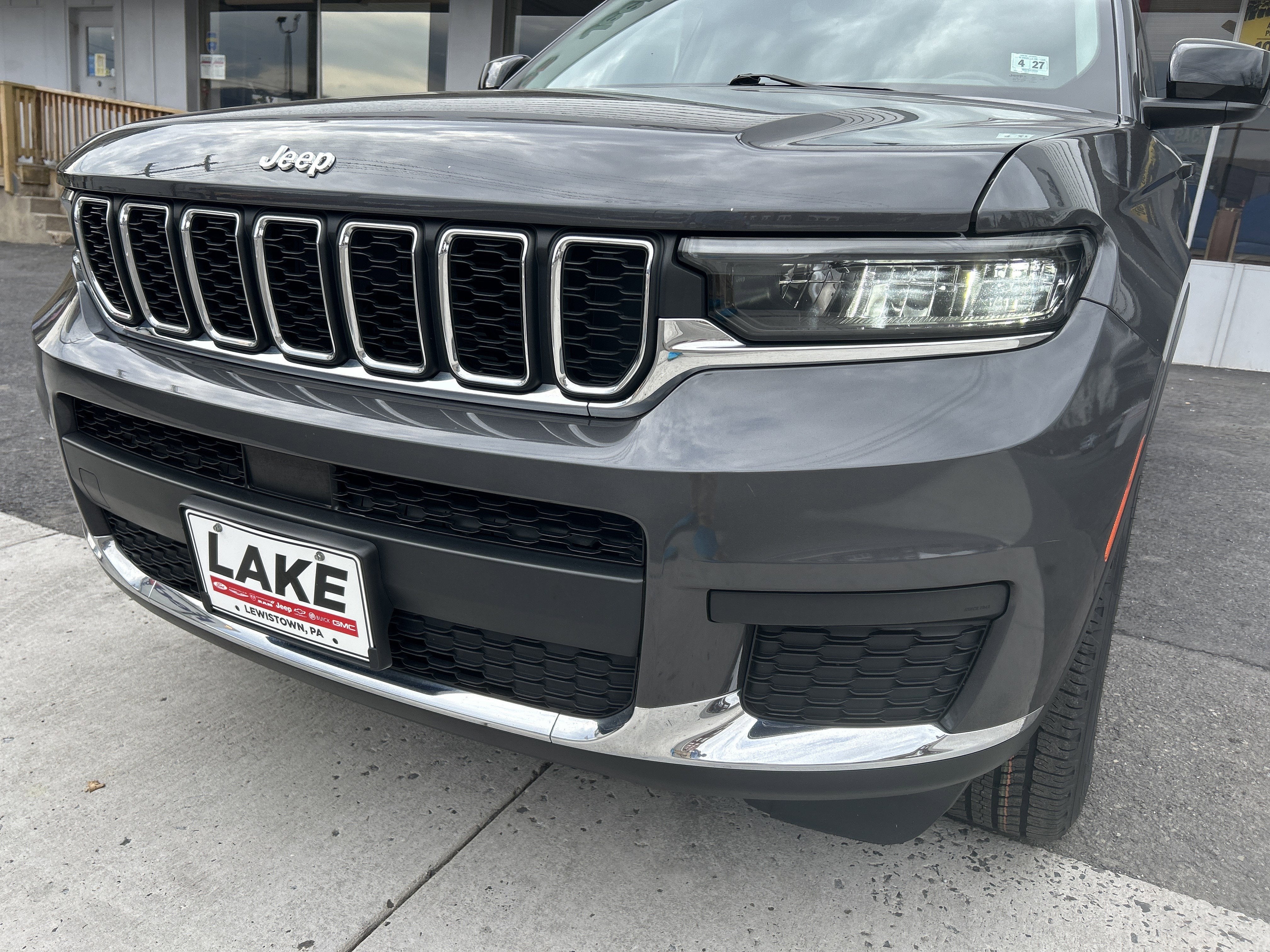 2022 Jeep GRAND CHEROKEE L LAREDO