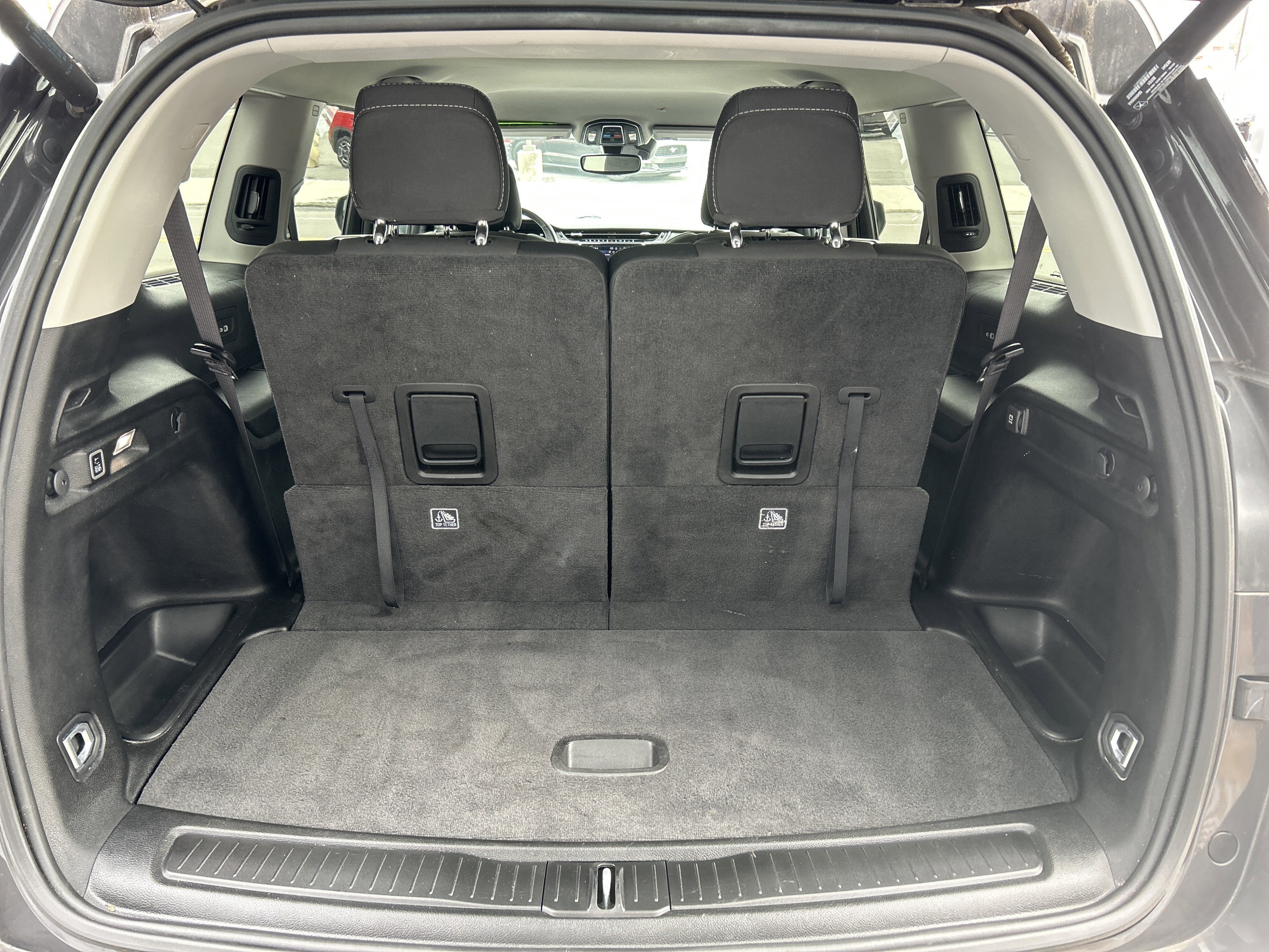 2022 Jeep GRAND CHEROKEE L LAREDO