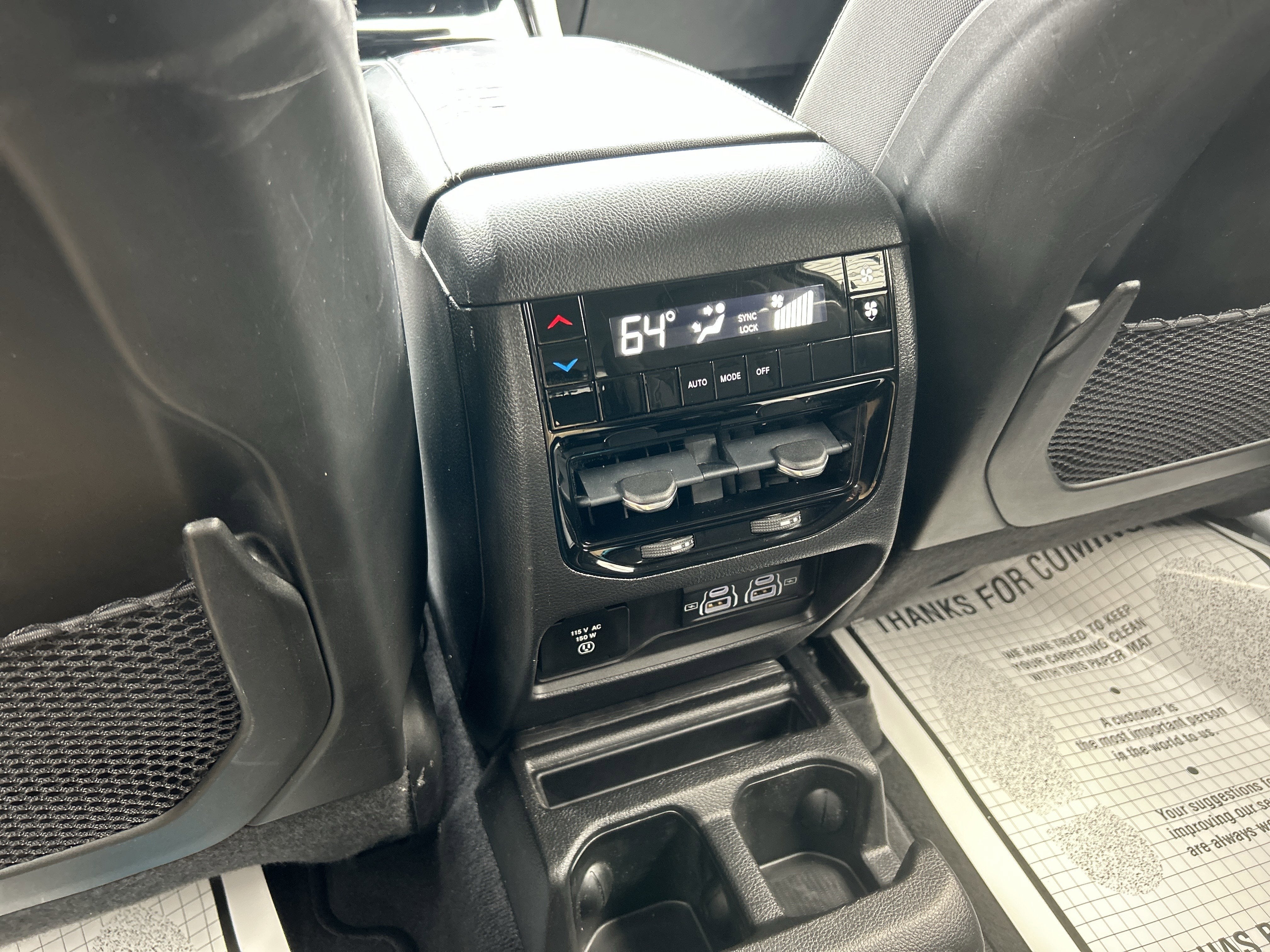 2022 Jeep GRAND CHEROKEE L LAREDO