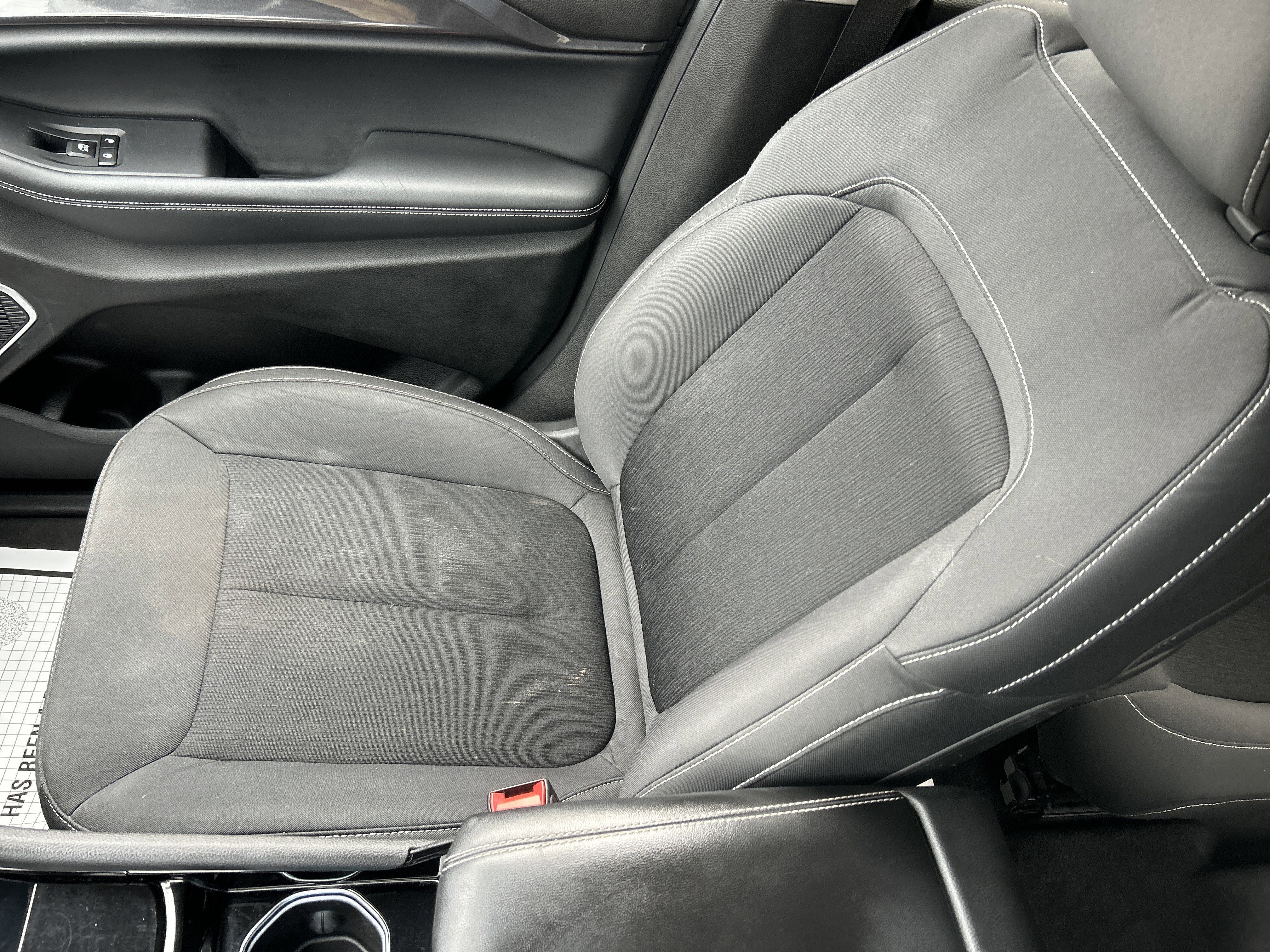 2022 Jeep GRAND CHEROKEE L LAREDO