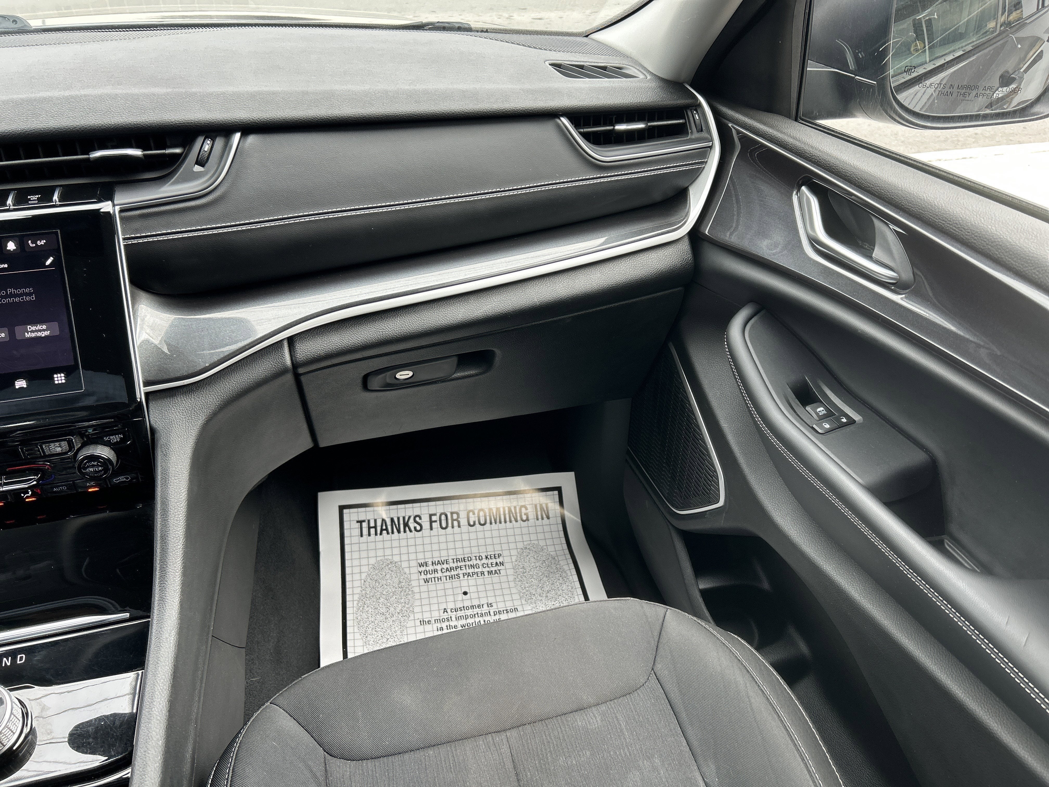 2022 Jeep GRAND CHEROKEE L LAREDO