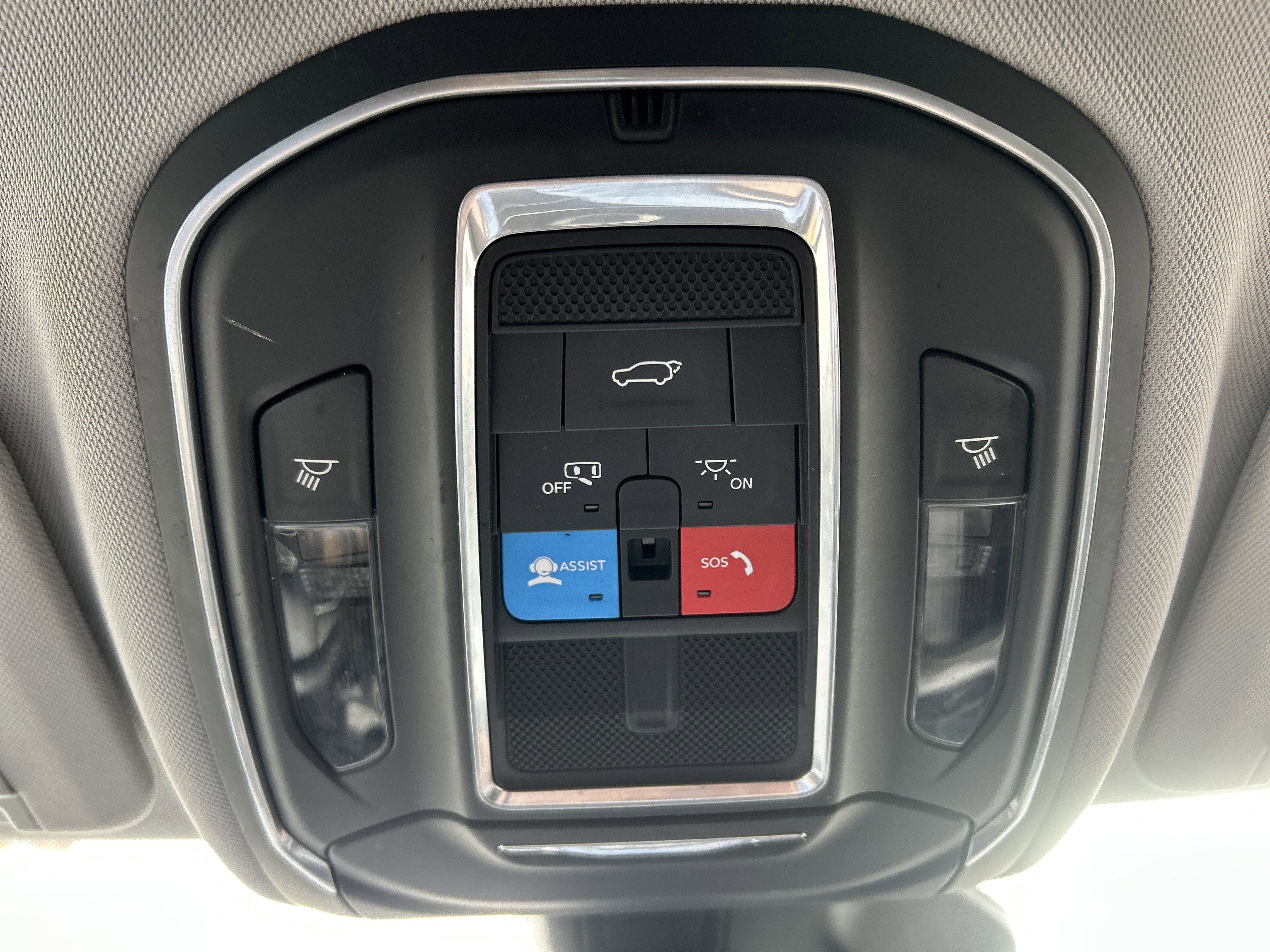 2022 Jeep GRAND CHEROKEE L LAREDO