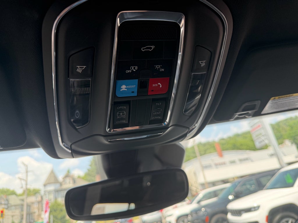 2023 Jeep Grand Cherokee L Altitude