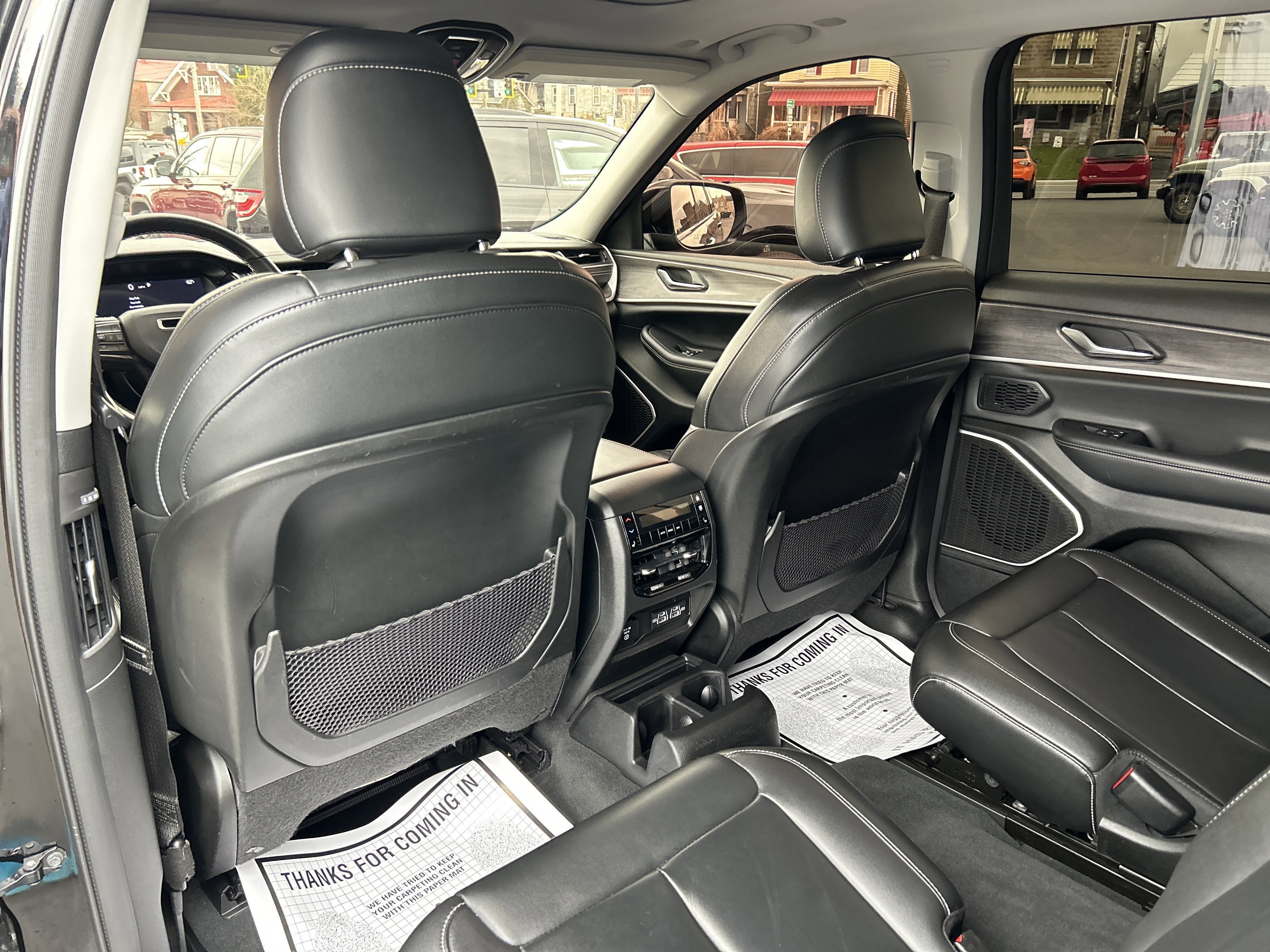 2022 Jeep GRAND CHEROKEE L LIMITED