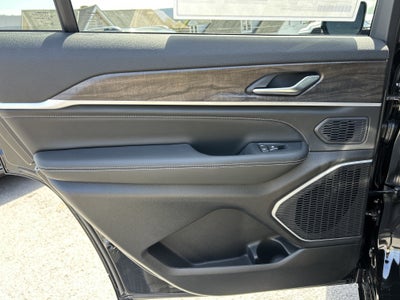 2026 Jeep Grand Cherokee L Limited Reserve