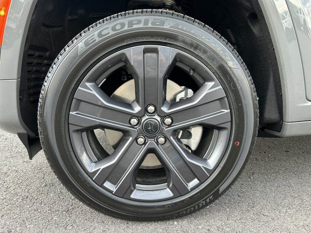 2027 Jeep Grand Cherokee L Limited Reserve