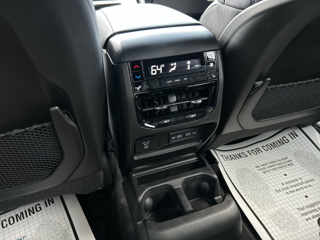 2027 Jeep Grand Cherokee L Limited Reserve