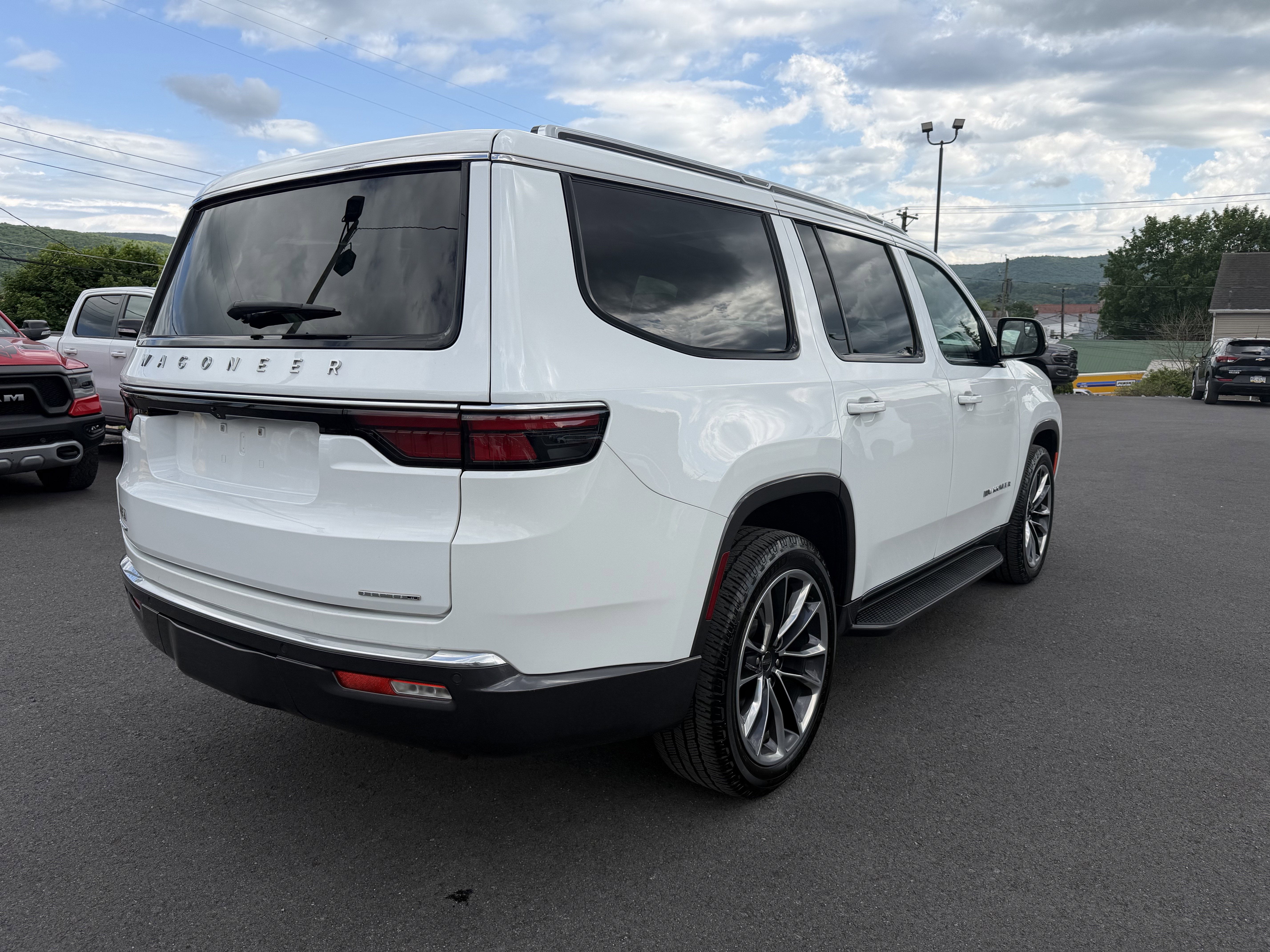 2022 Jeep WAGONEER SERIES II