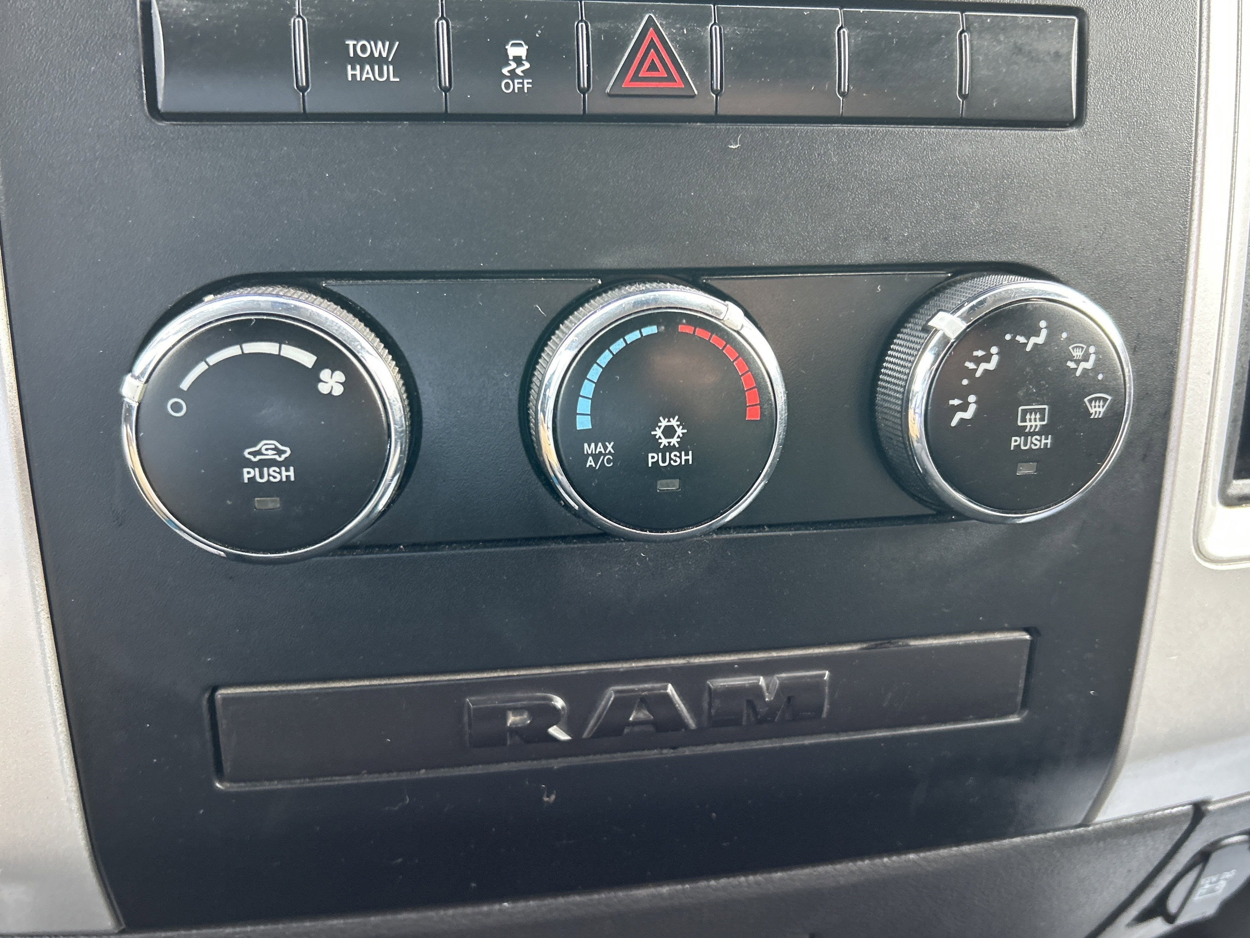 2012 RAM RAM 1500 SLT