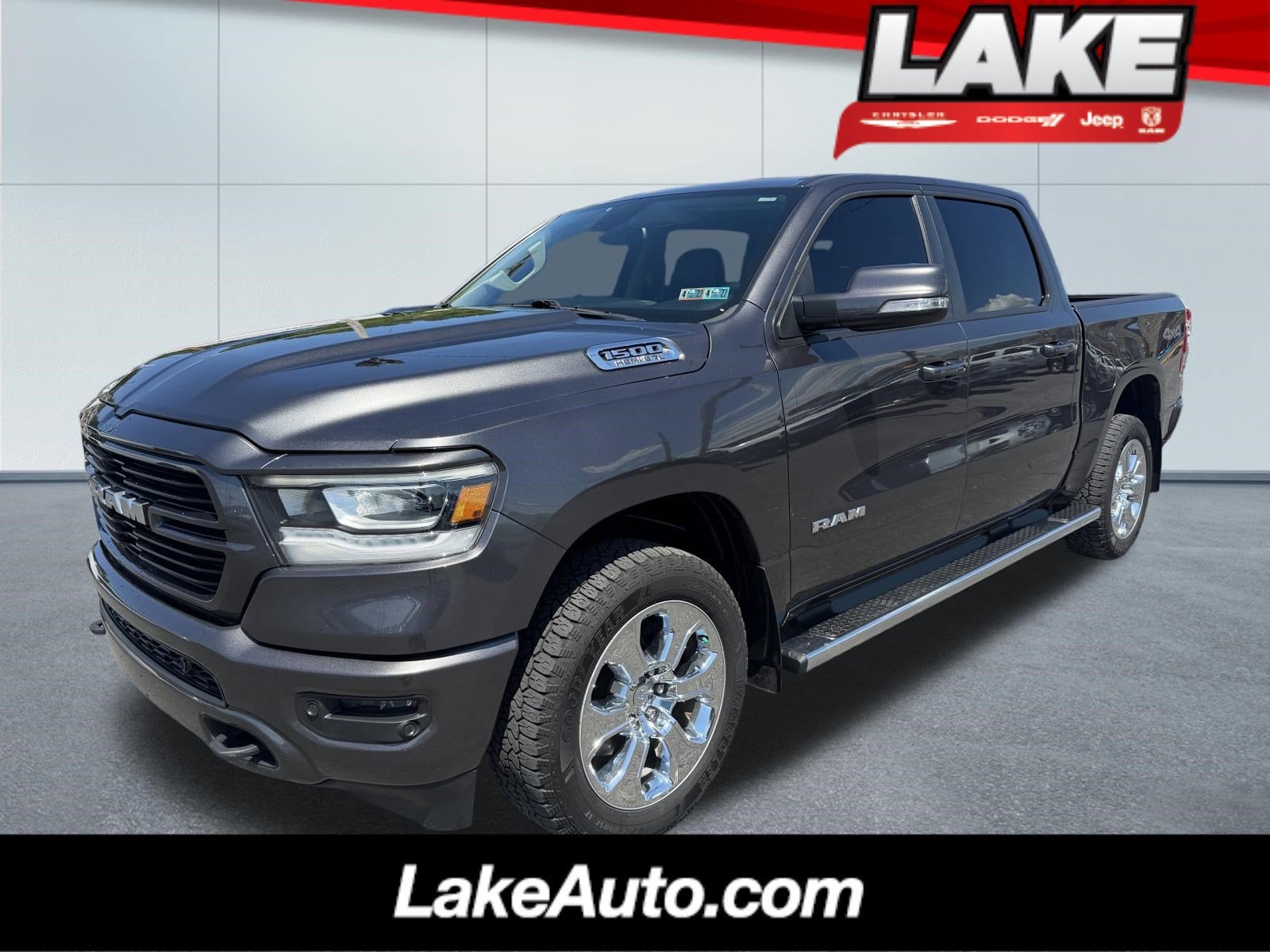 2019 RAM 1500 Big Horn/Lone Star 4x4 Crew Cab 5'7's photo