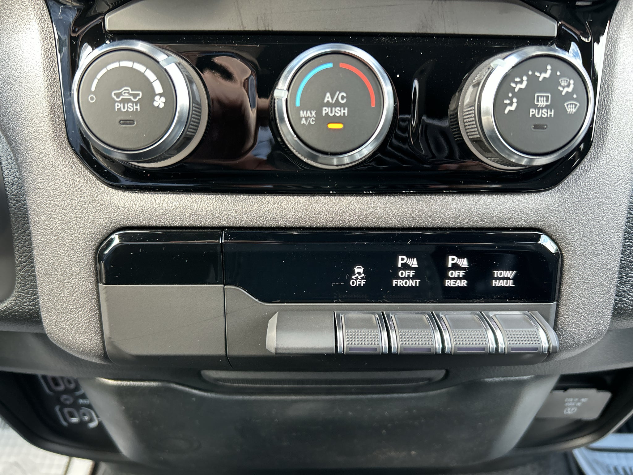 2027 RAM 1500 Warlock