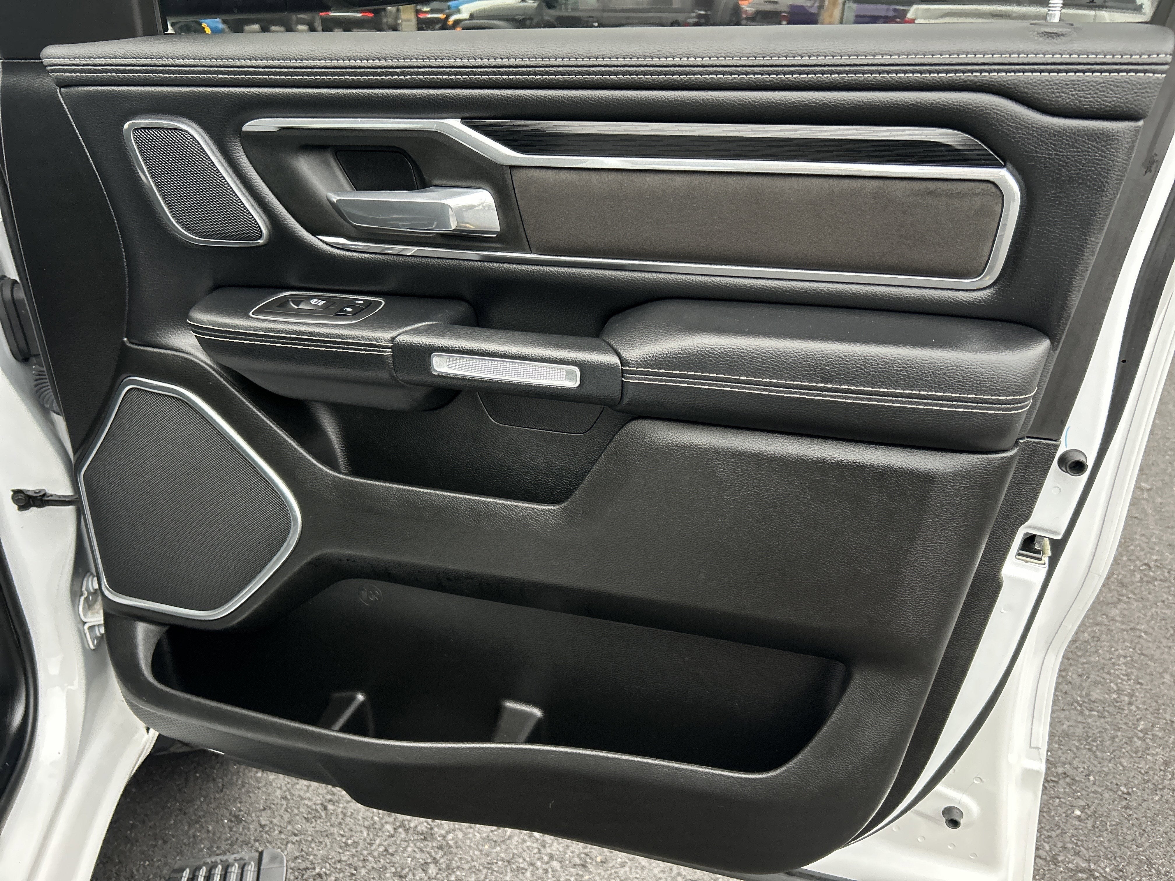 2023 RAM RAM 1500 LARAMIE