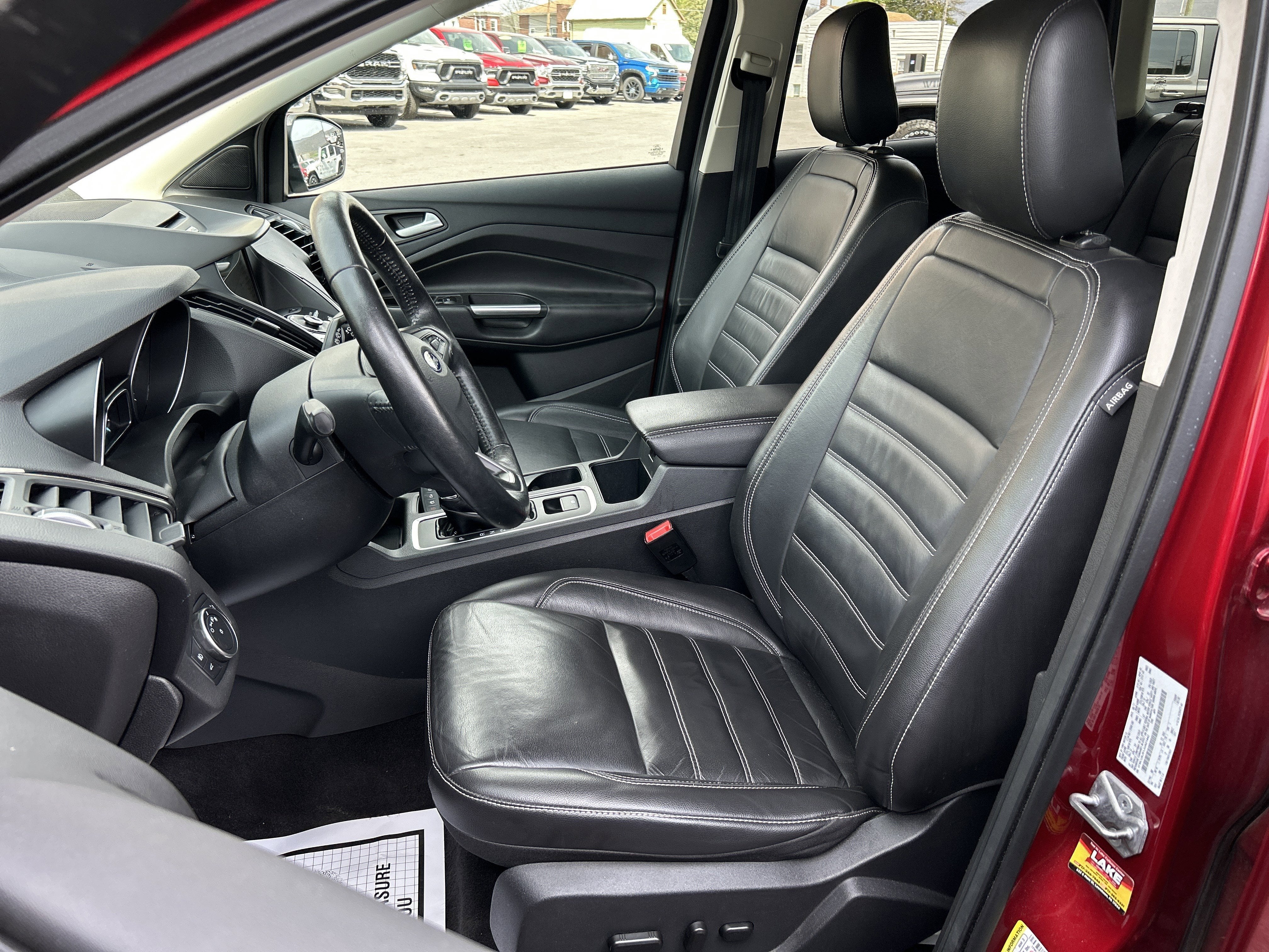 2018 Ford ESCAPE TITANIUM