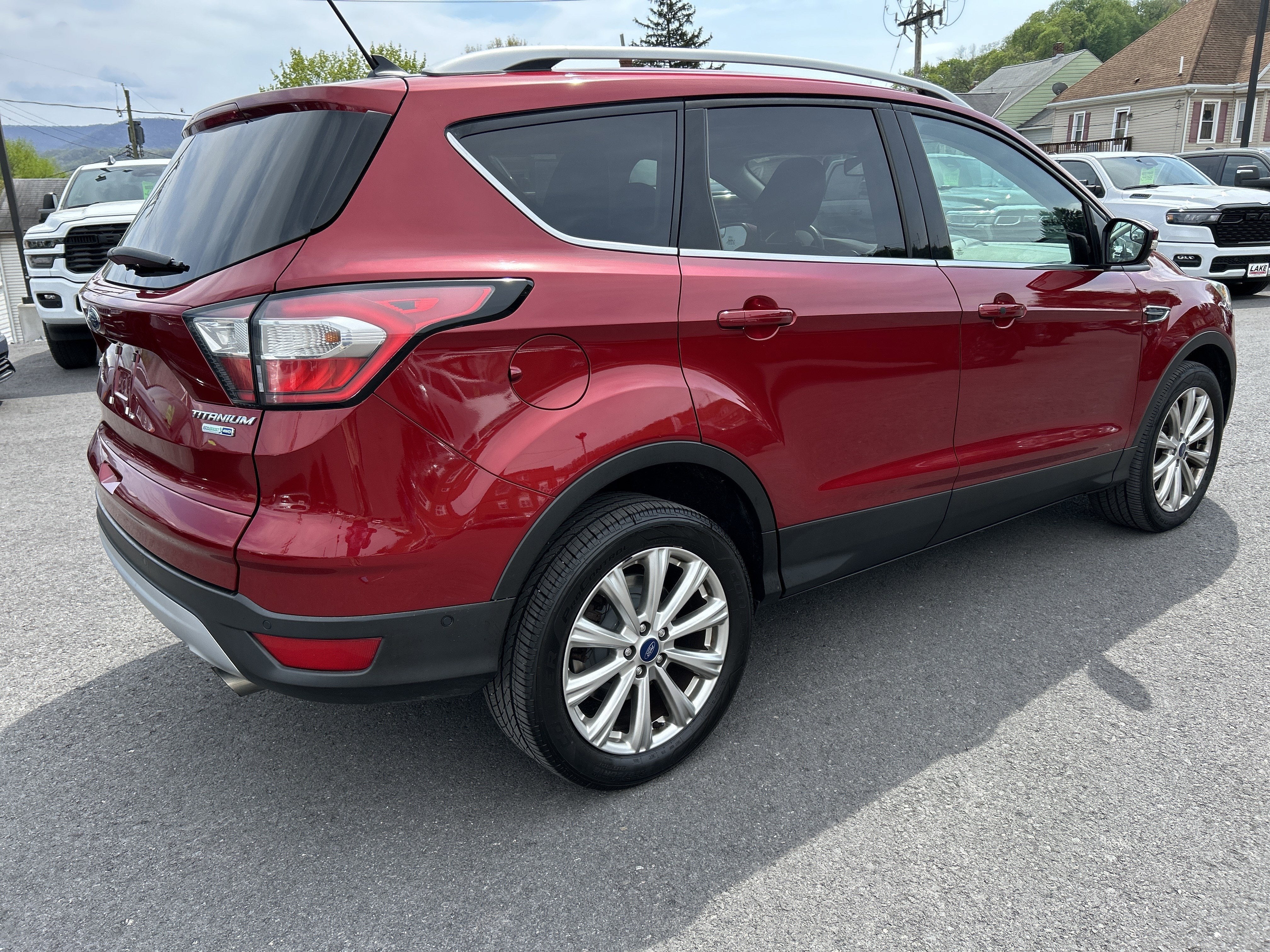 2018 Ford ESCAPE TITANIUM