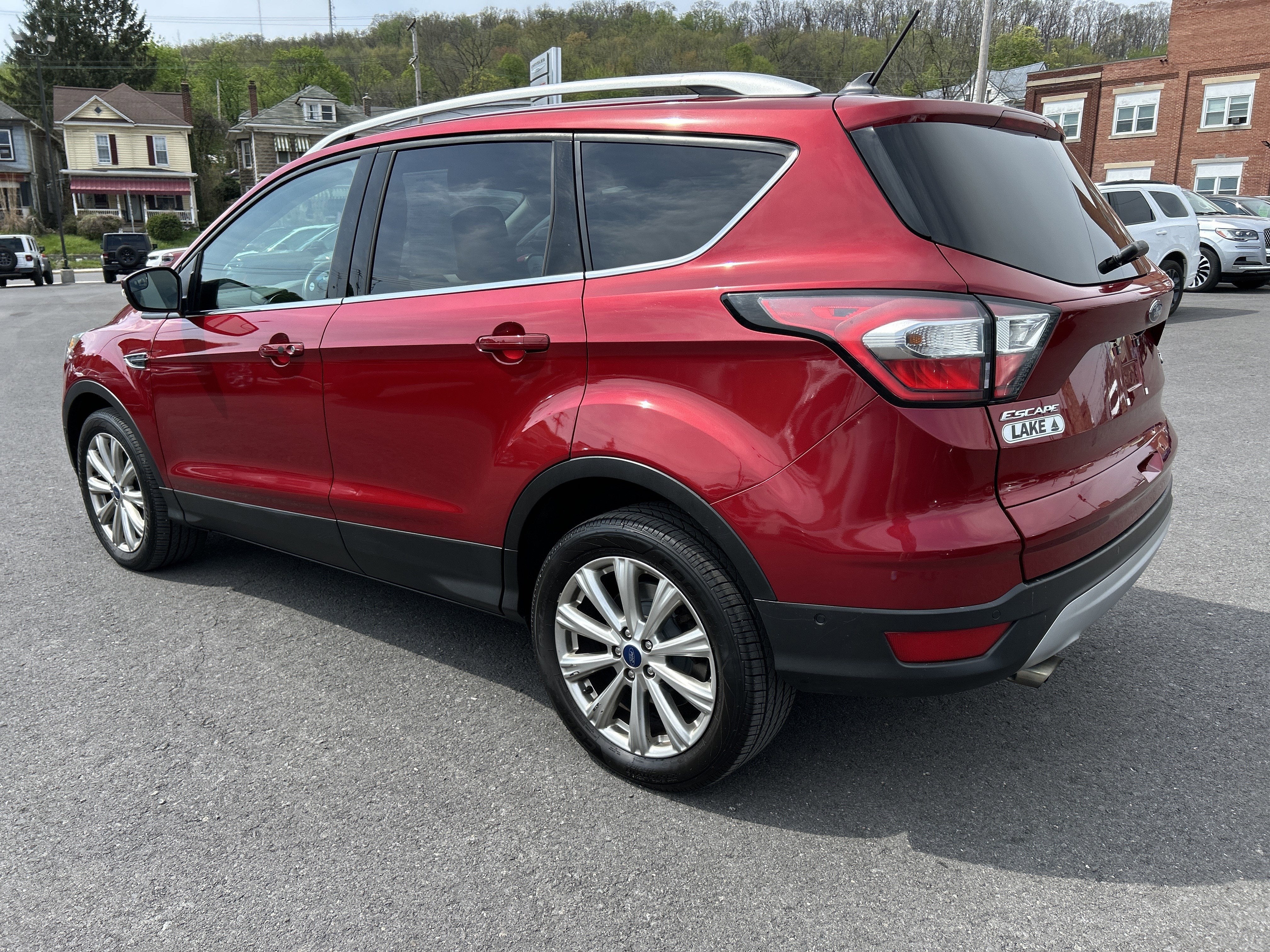 2018 Ford ESCAPE TITANIUM