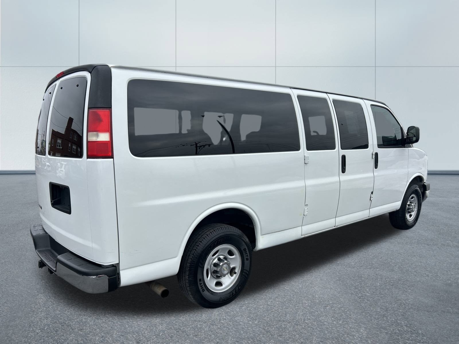 2015 Chevrolet EXPRESS 3500 LT