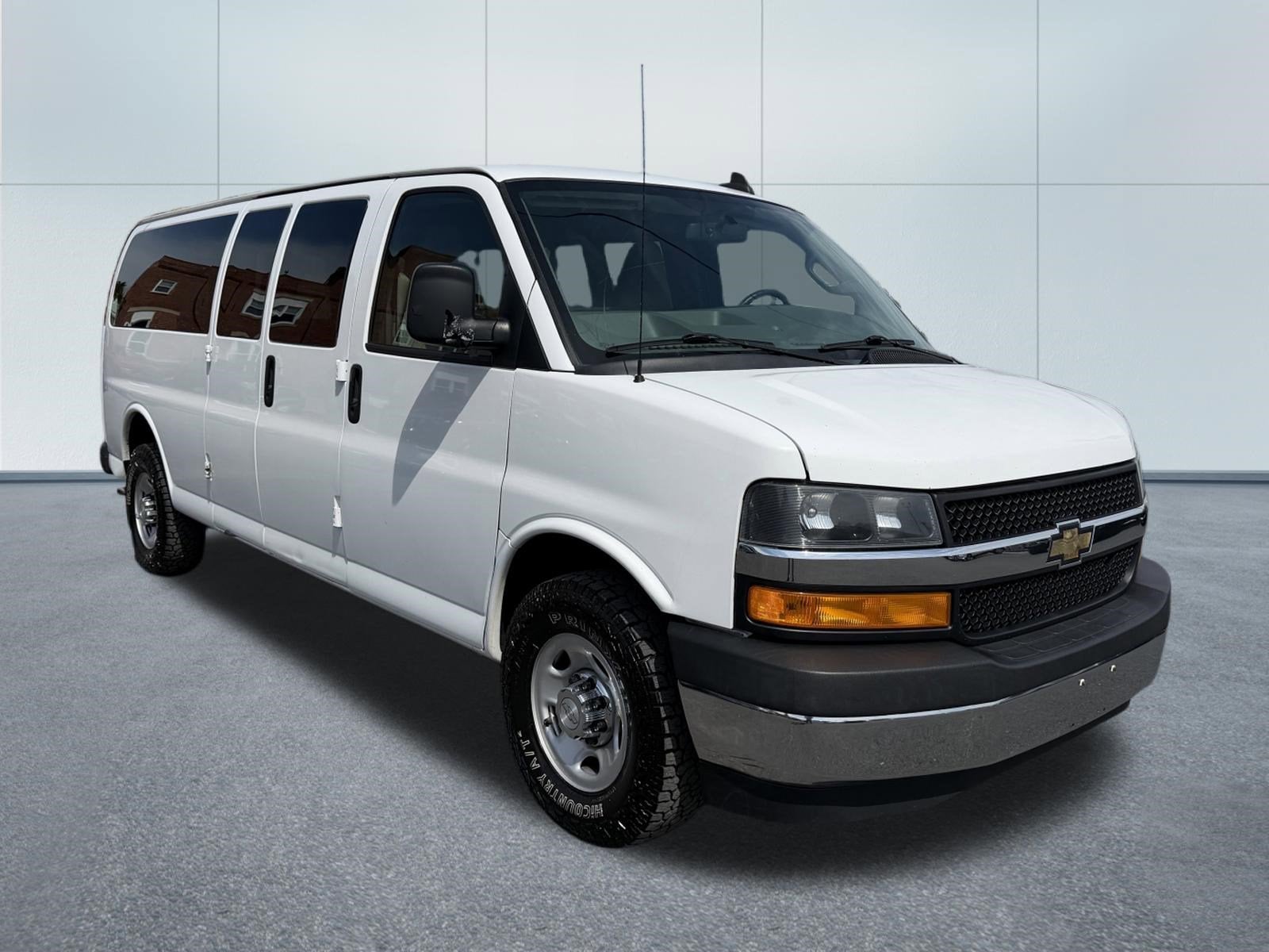 2018 Chevrolet EXPRESS 3500 LT