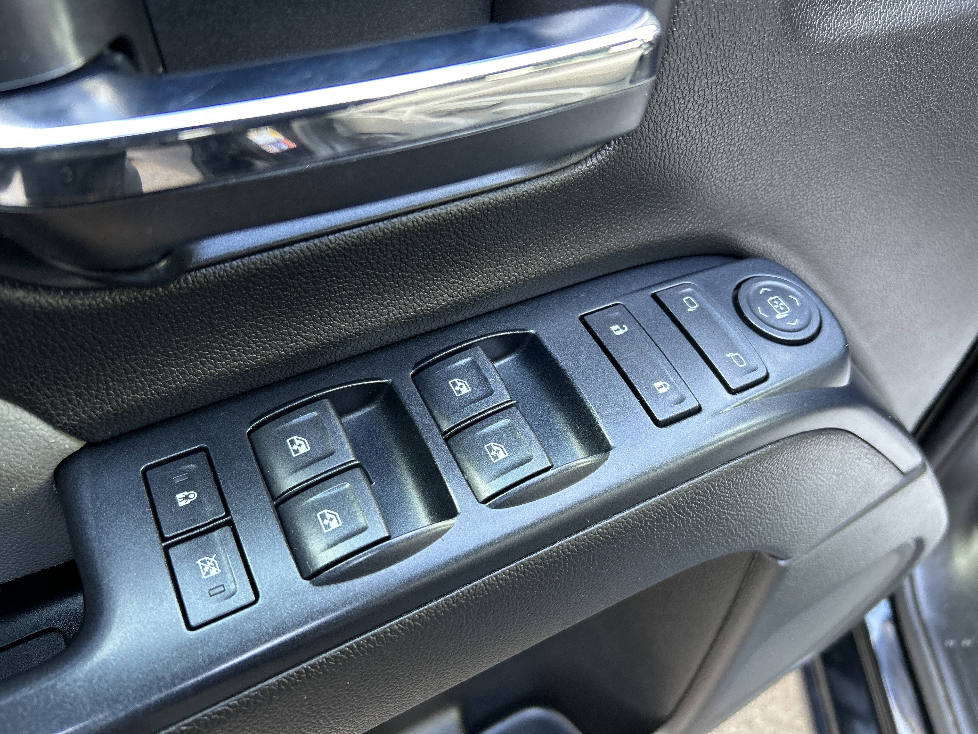 2017 Chevrolet SILVERADO 1500 CUSTOM