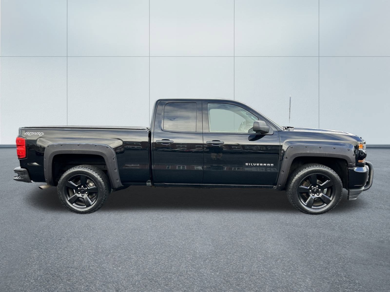 2017 Chevrolet SILVERADO 1500 CUSTOM