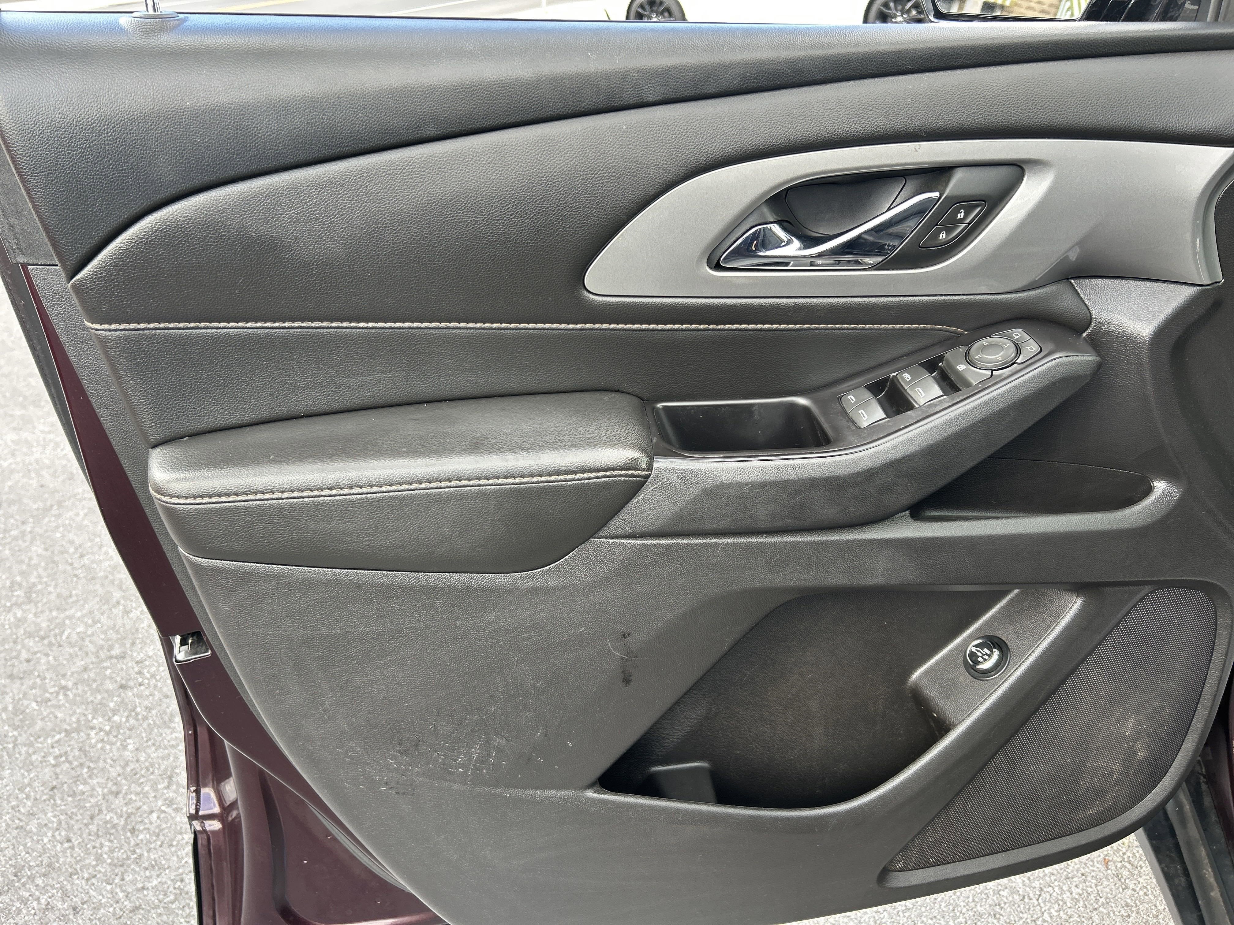 2018 Chevrolet TRAVERSE LT