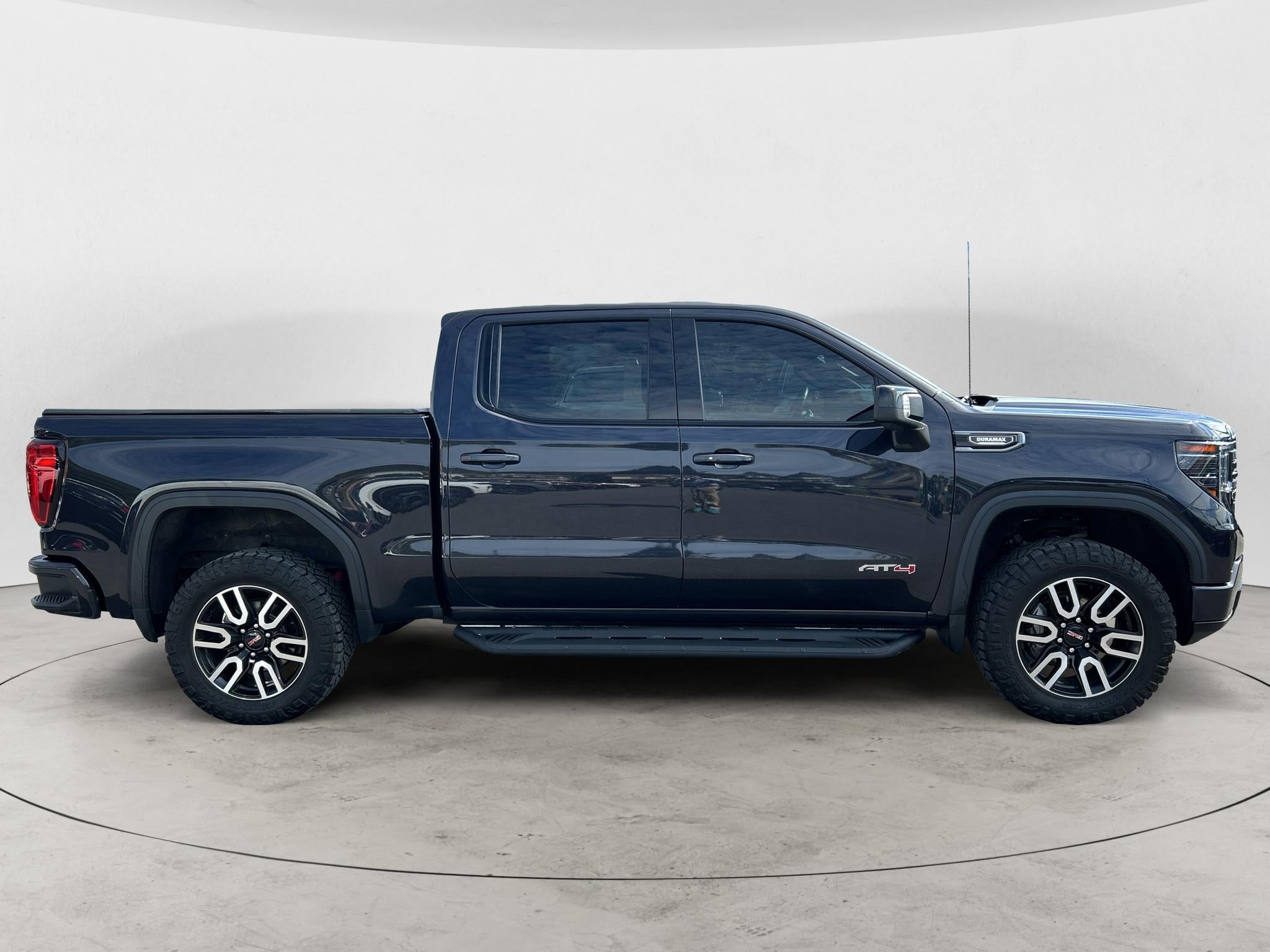 2022 GMC Sierra AT4