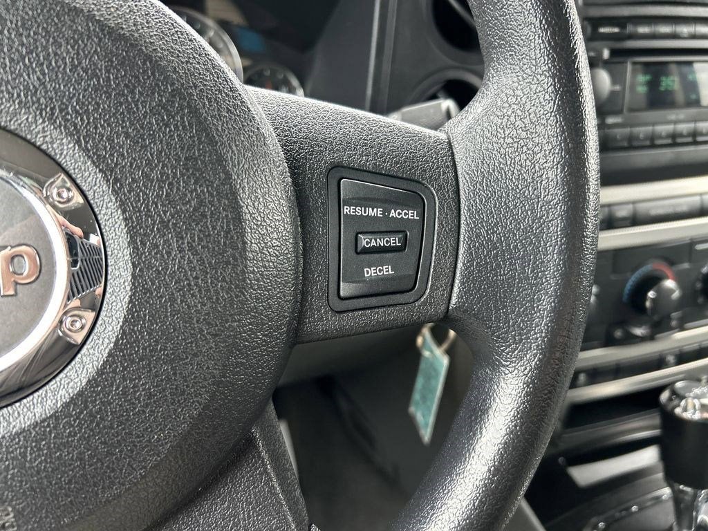 2007 Jeep Commander Sport