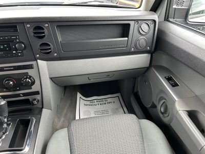 2007 Jeep Commander Sport