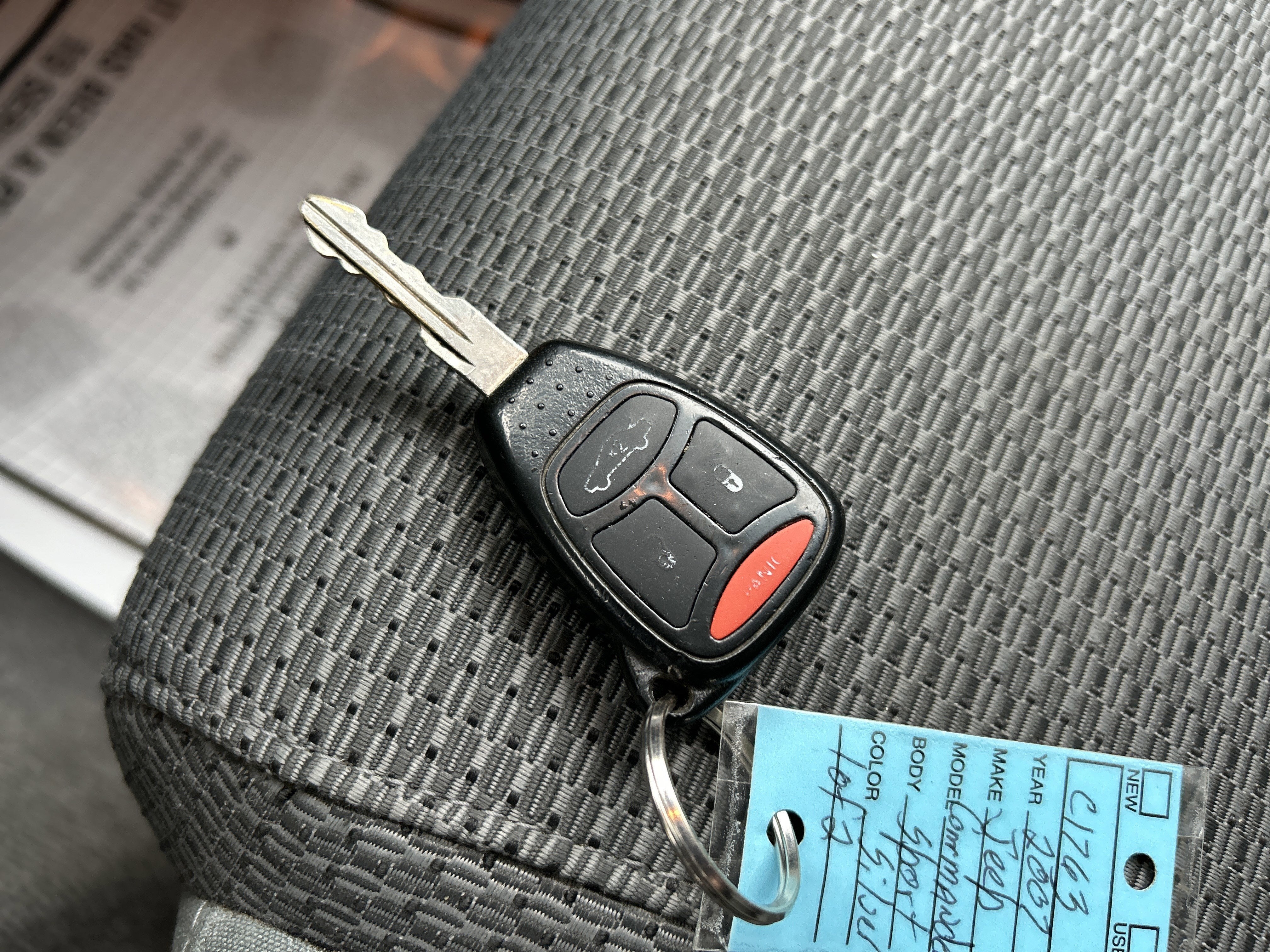 2007 Jeep Commander Sport