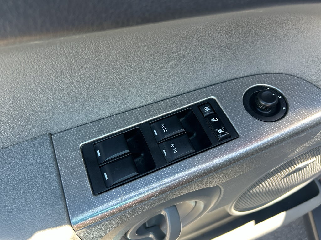 2007 Jeep Commander Sport