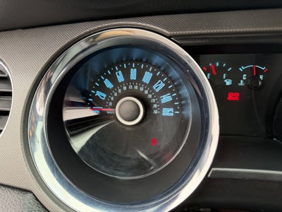 2014 Ford MUSTANG V6