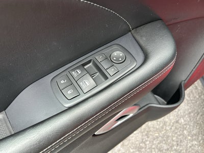 2016 Dodge Challenger R/T Plus