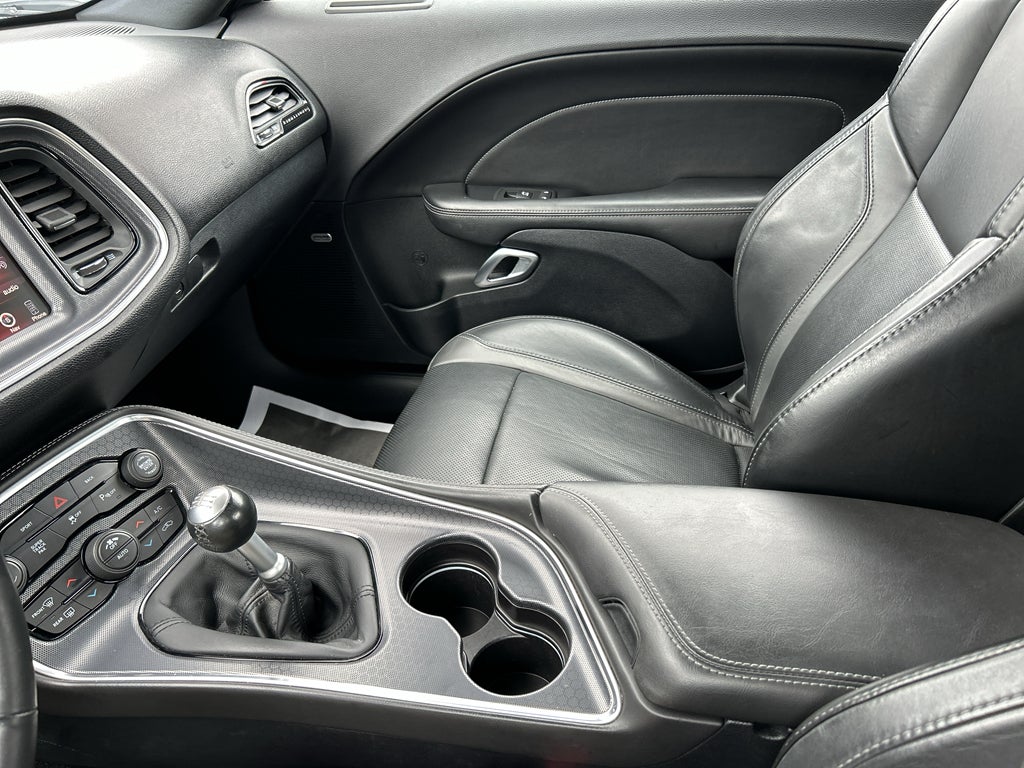 2016 Dodge Challenger R/T Plus