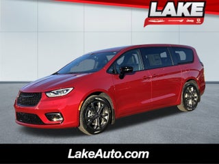 2026 Chrysler Pacifica